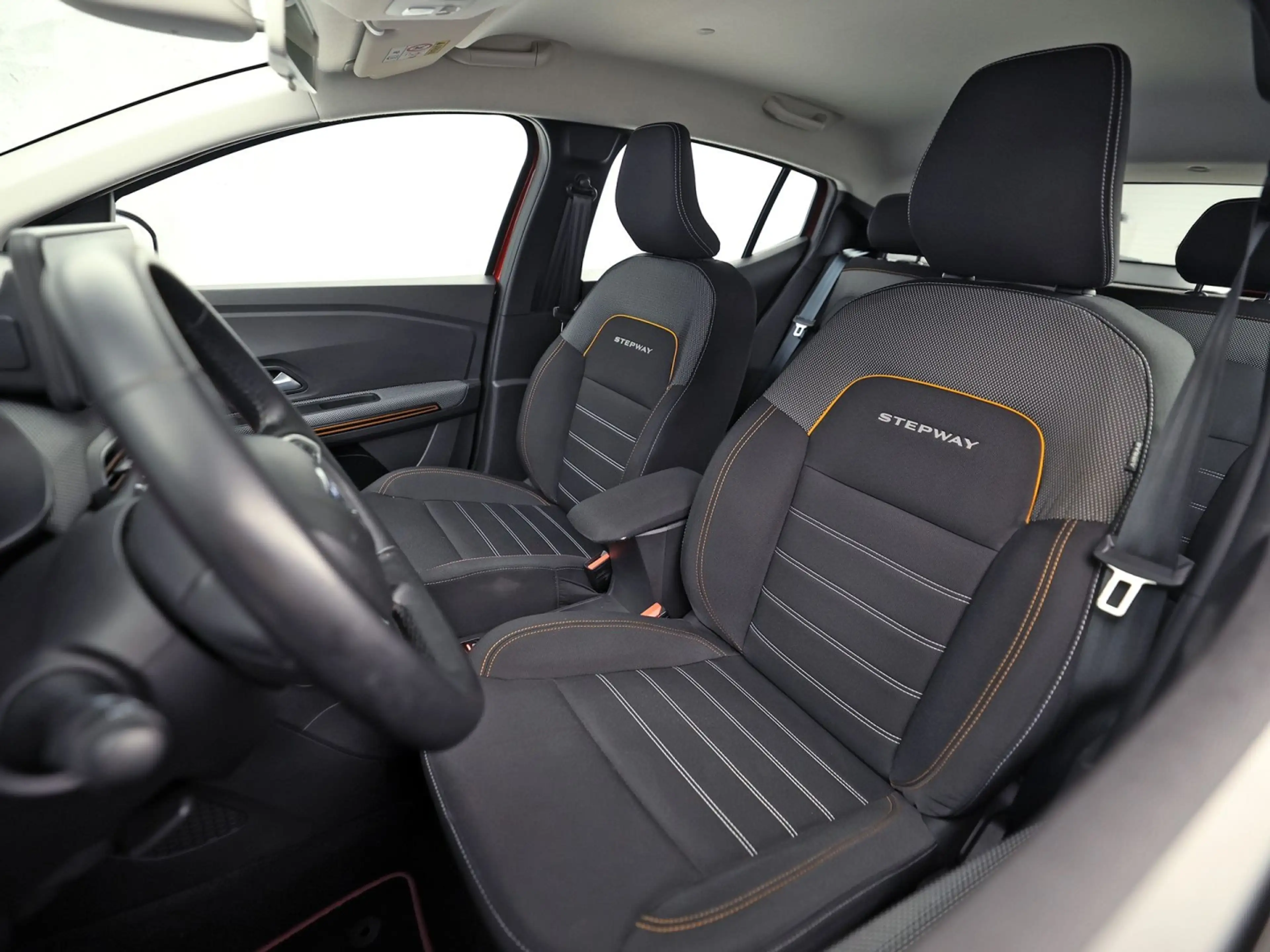 Dacia Sandero 1.0 TCe 100 Bi-Fuel Comfort (GROOT NAVI, CLIMATE, — photo 15