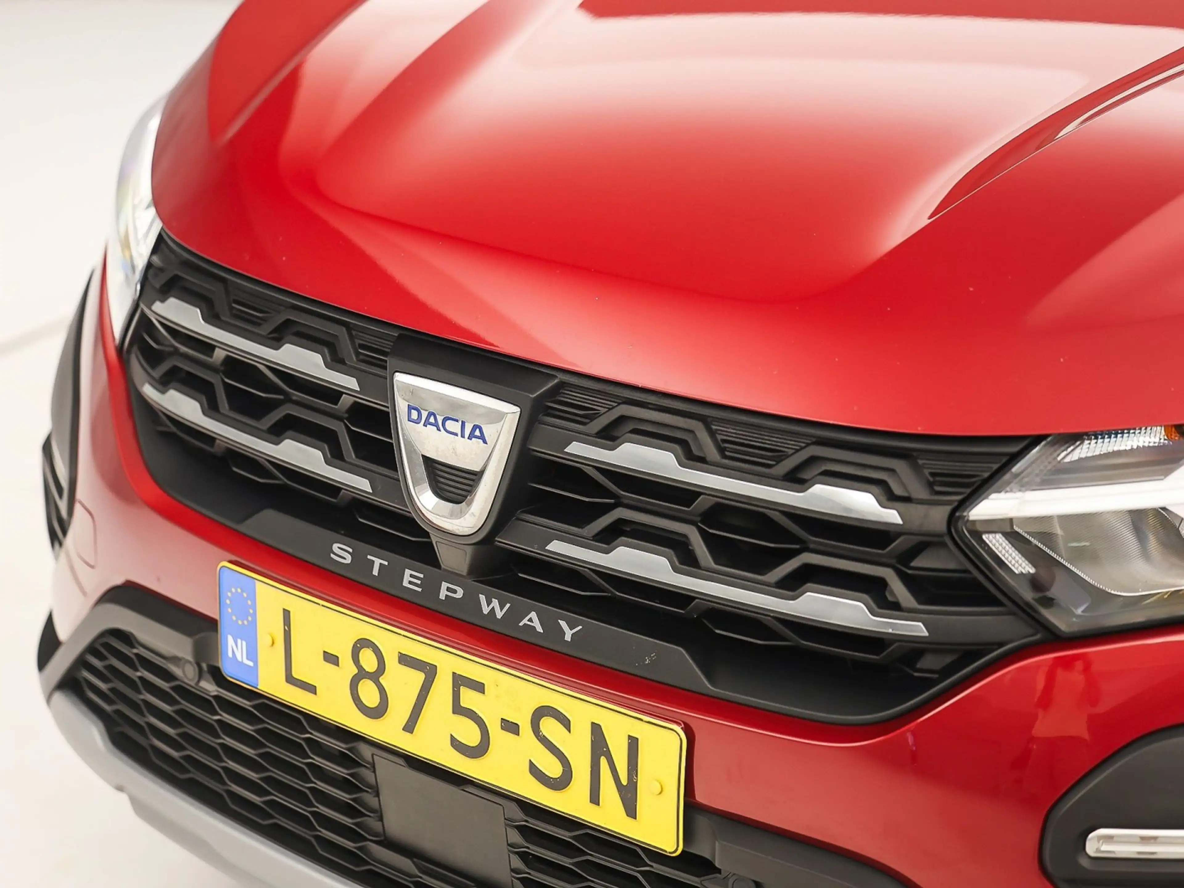 Dacia Sandero 1.0 TCe 100 Bi-Fuel Comfort (GROOT NAVI, CLIMATE, — photo 28