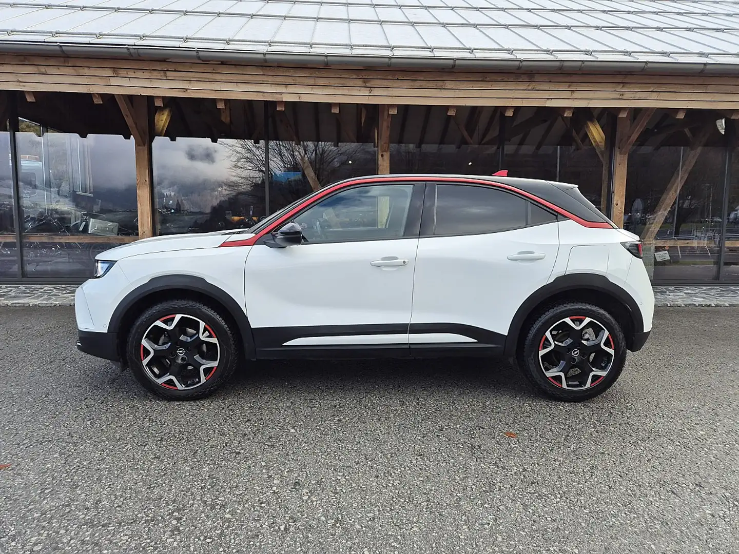 Opel Mokka 1,2 Direct Injection Turbo GS Aut. Weiß - 2