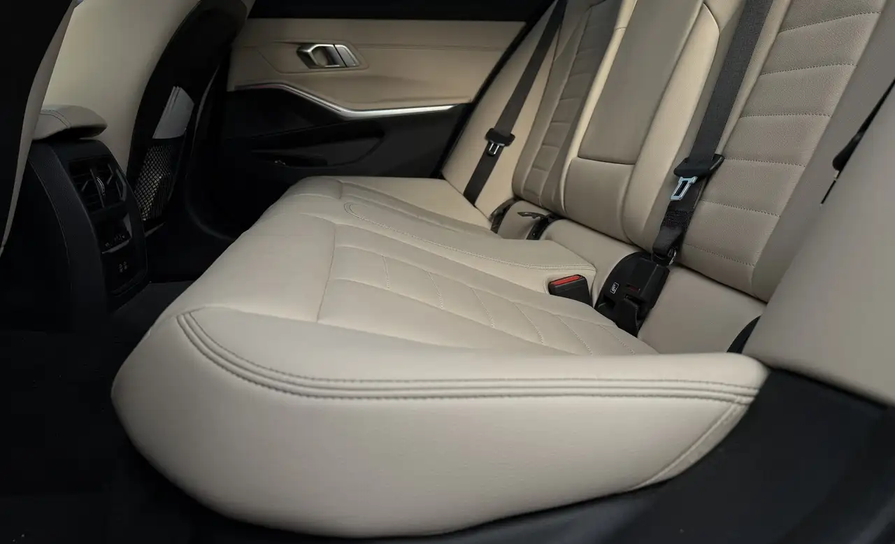 BMW 330 e xDrive M Pack Facelift Laserlight Open-dak Full! 8