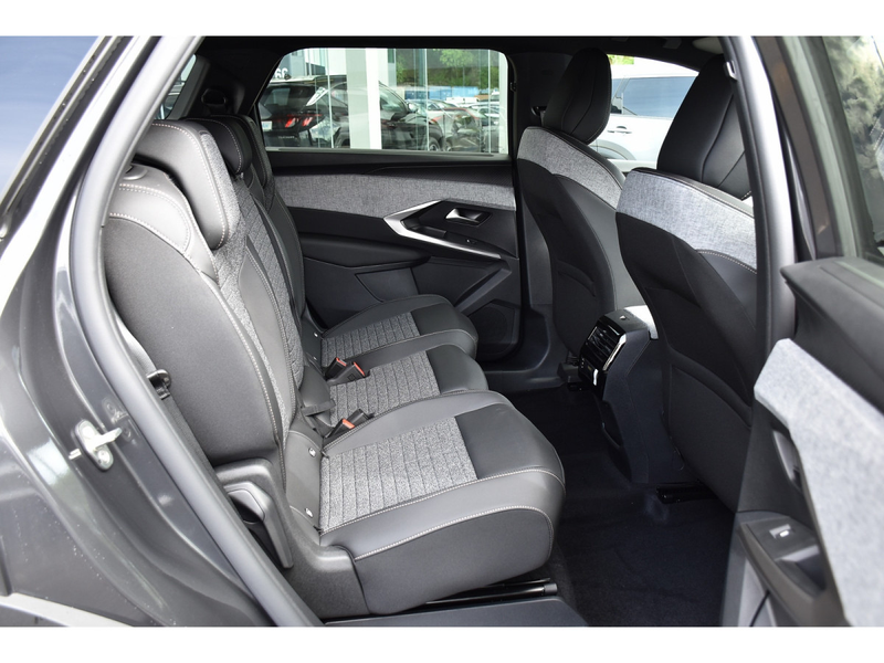 Peugeot 5008 Hybrid 145 Allure e-DCS6 ACC CAM360 JA19 NEUF — photo 8