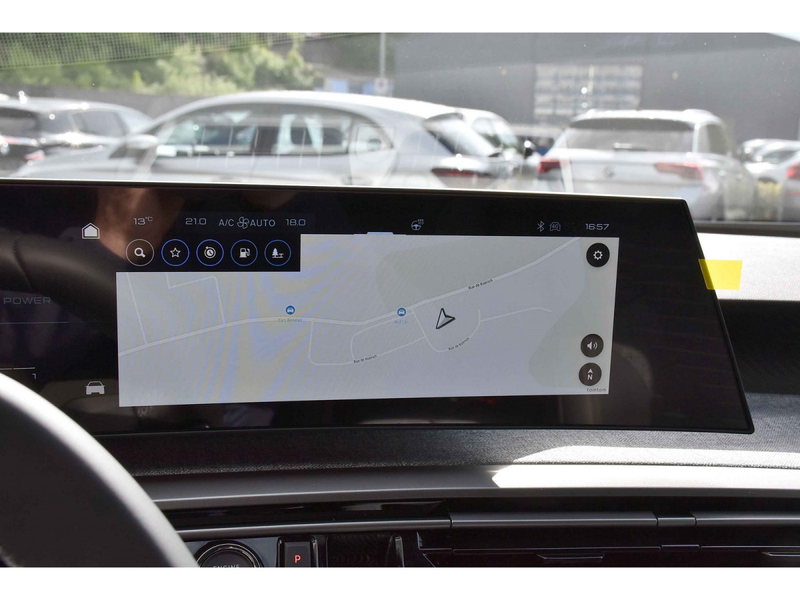 Peugeot 5008 Hybrid 145 Allure e-DCS6 ACC CAM360 JA19 NEUF — photo 11