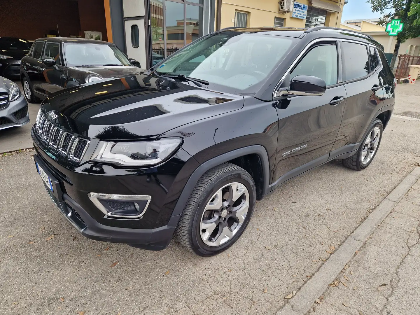 Jeep Compass 2.0 mjt Limited 4wd 140cv auto my19 Nero - 1