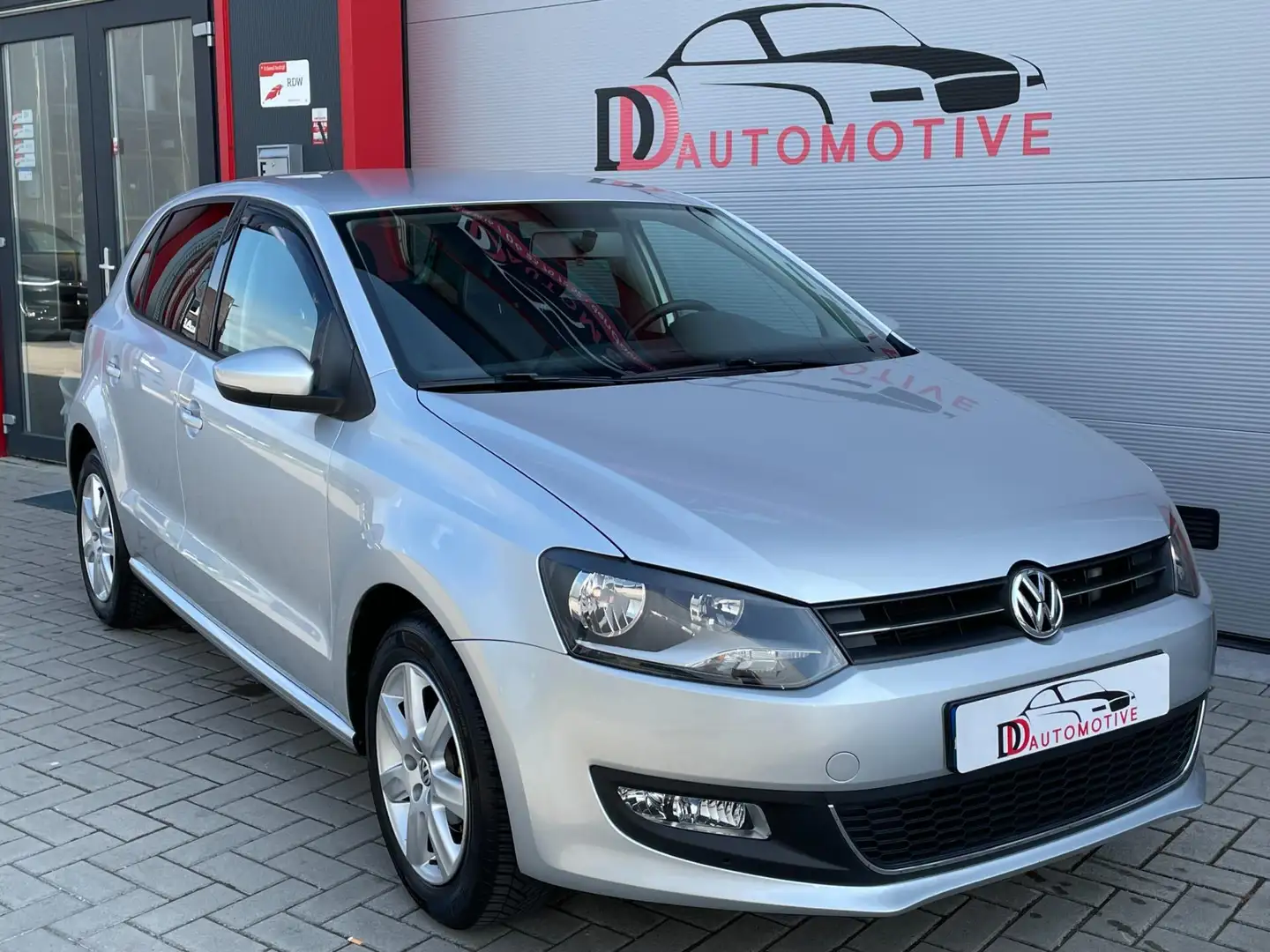 Volkswagen Polo 1.2 TSI Highline AIRCO/CRUISE/105PK/NL AUTO/NAP Gris - 2