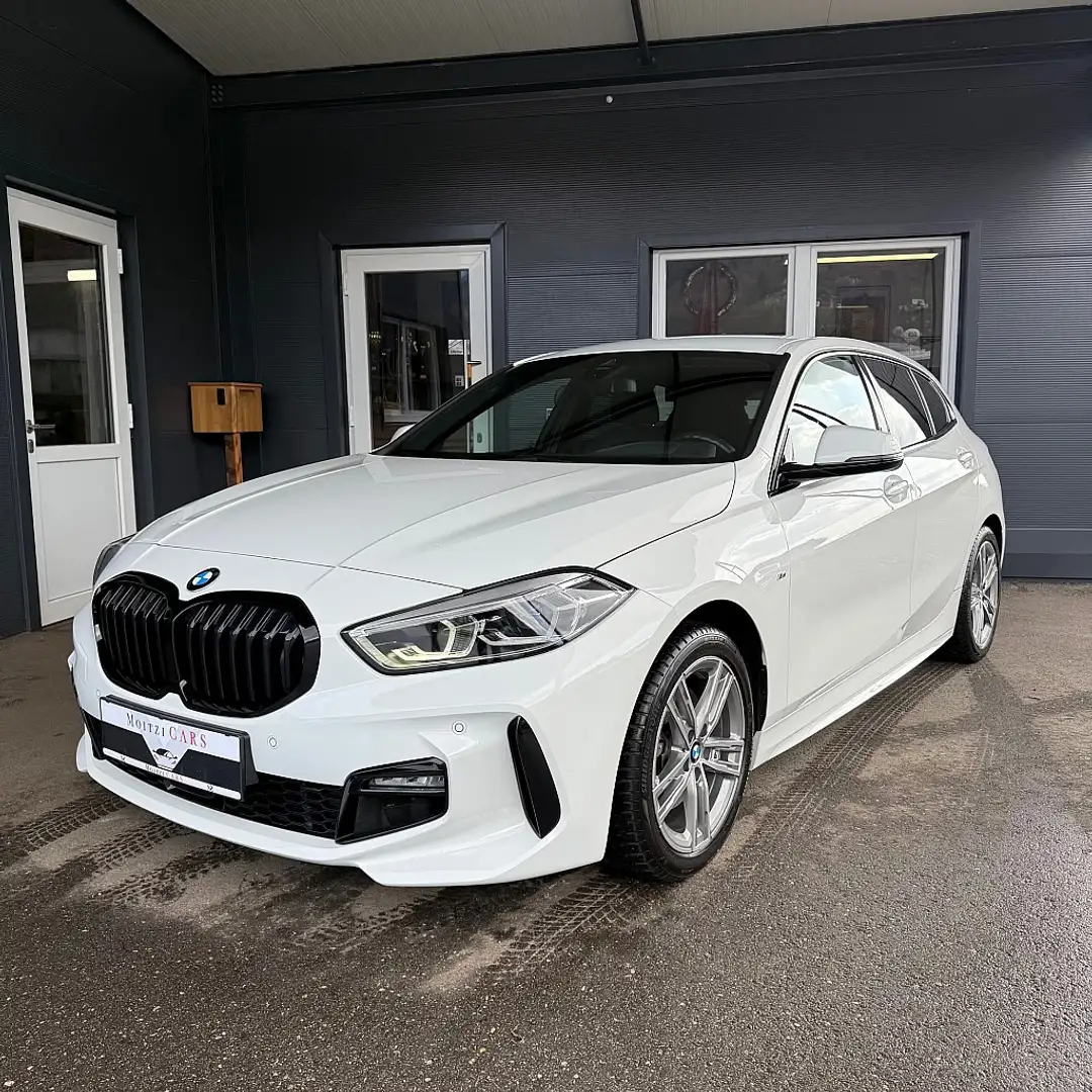 BMW 118 i Aut. Weiß - 1