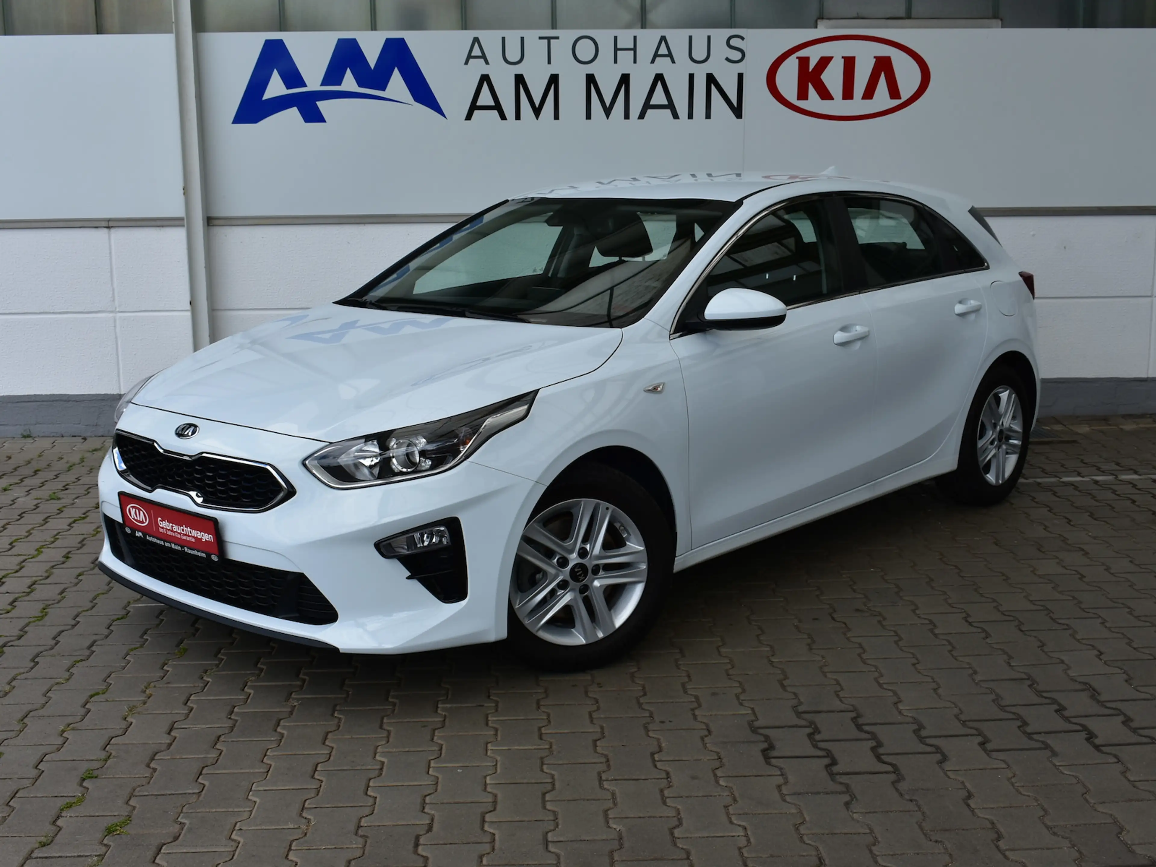 Kia Ceed / cee'd 1.4T VISION | NAVI | KOMFORT | DAB — photo 2