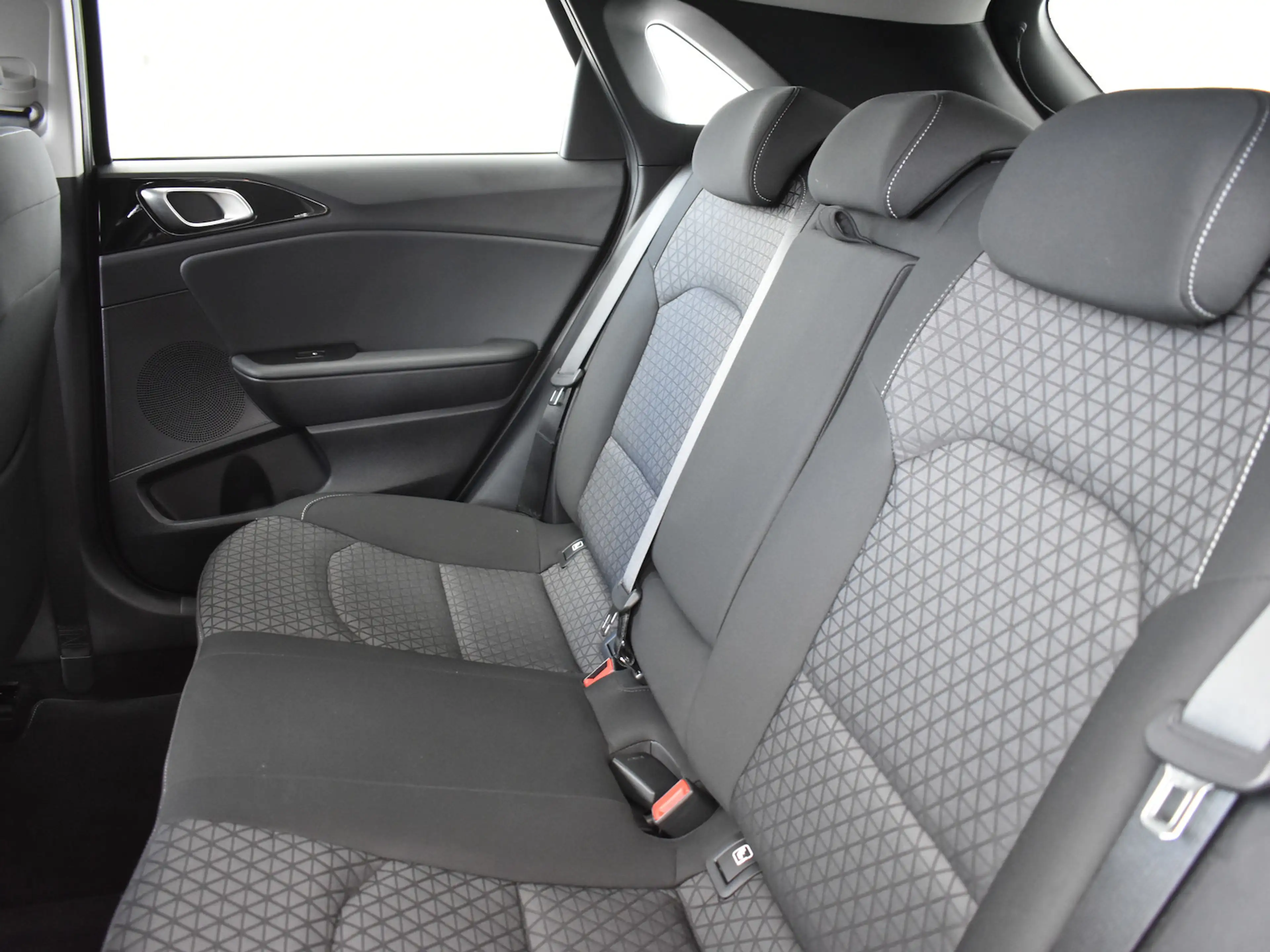 Kia Ceed / cee'd 1.4T VISION | NAVI | KOMFORT | DAB — photo 11