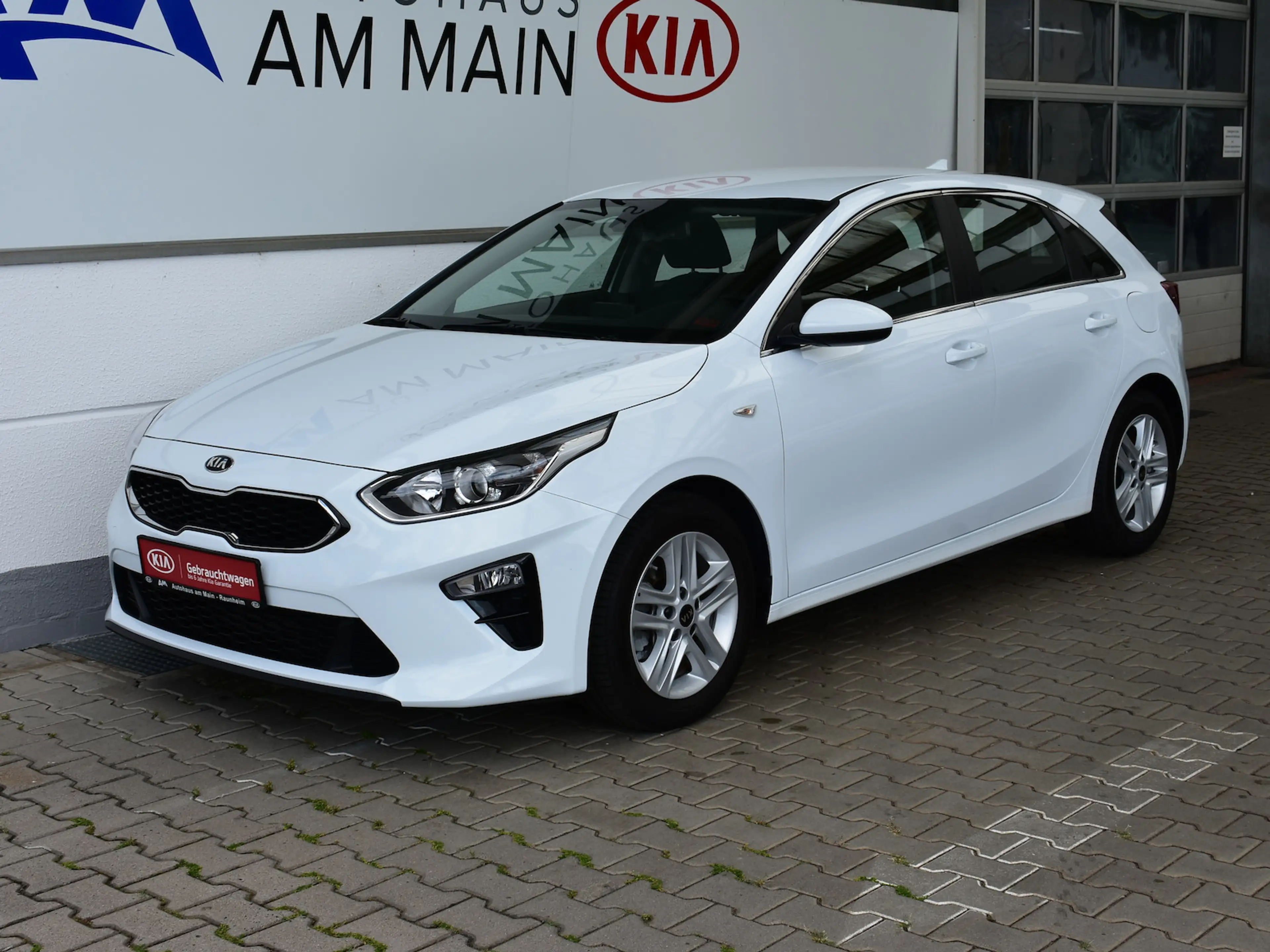 Kia Ceed / cee'd 1.4T VISION | NAVI | KOMFORT | DAB — photo 3