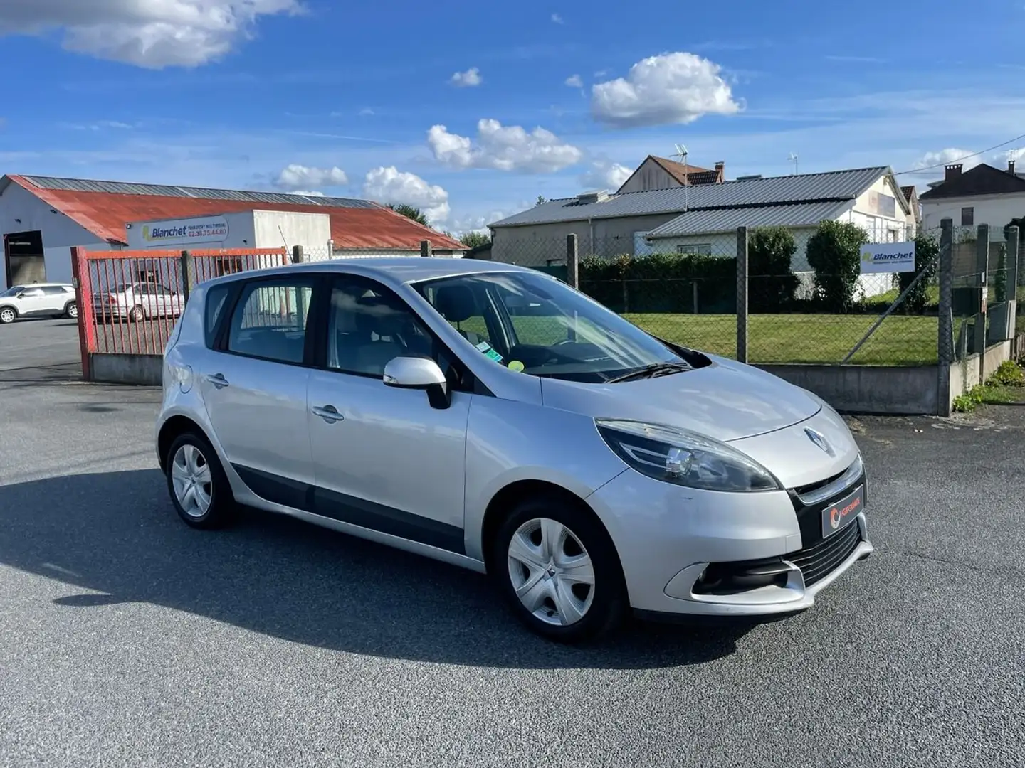 Renault Scenic iii 1.5 dci 95 cv expression garantie 12 mois Gris - 2
