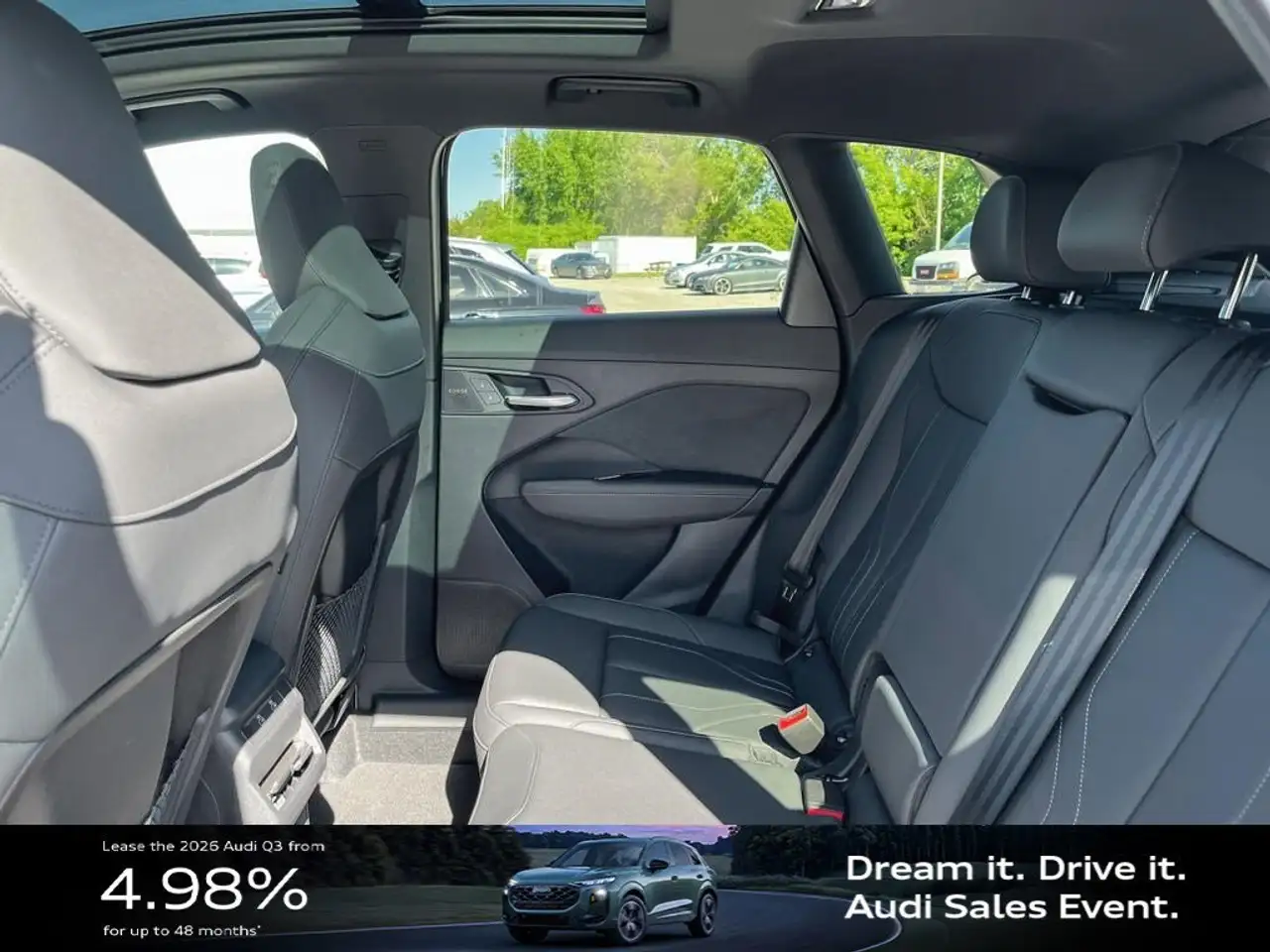 Audi Q3 снимка Audi Q3