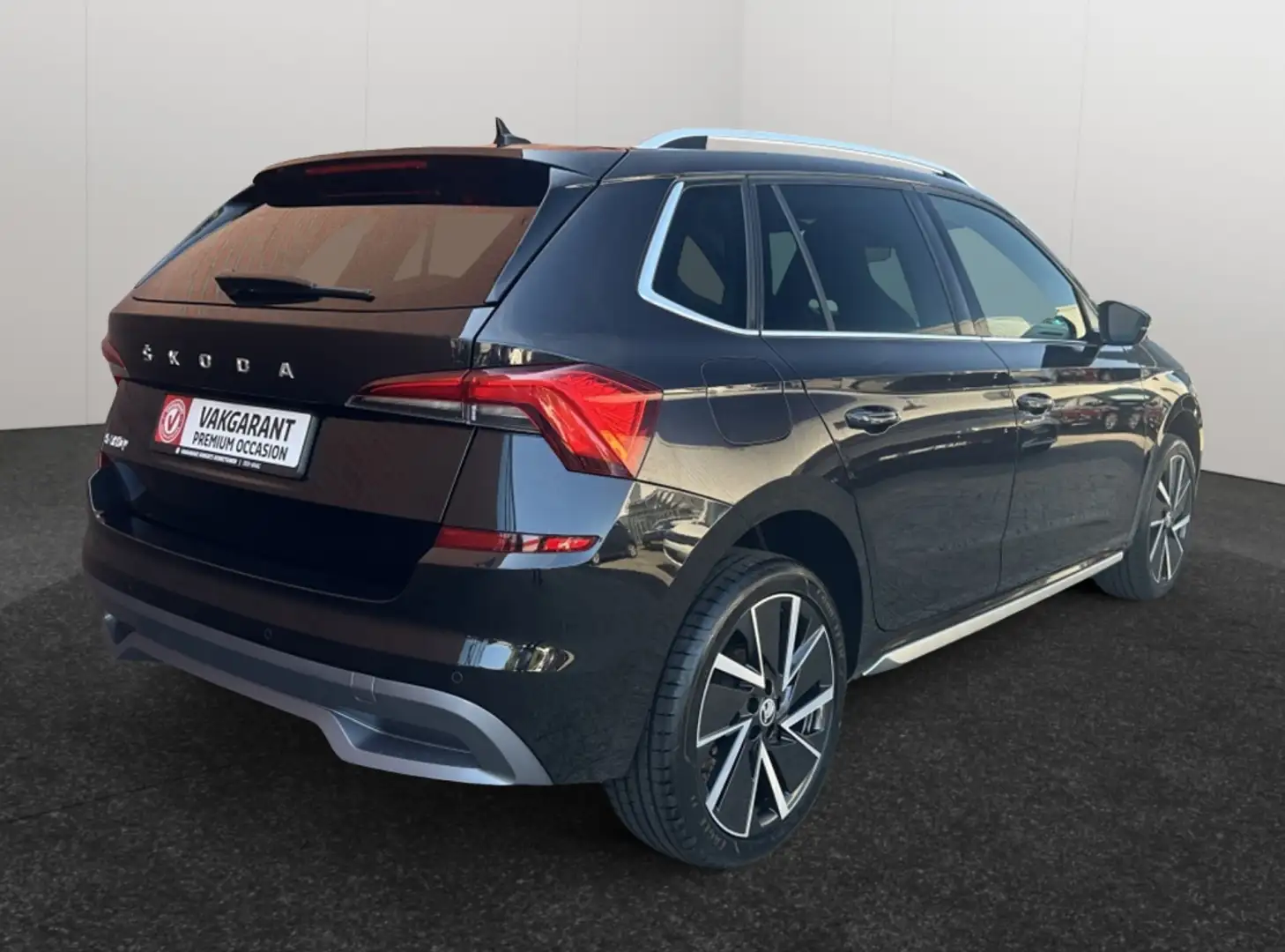 Skoda Kamiq 1.0 TSI Sport Business DSG 110PK: Alles wat je zoe Zwart - 2