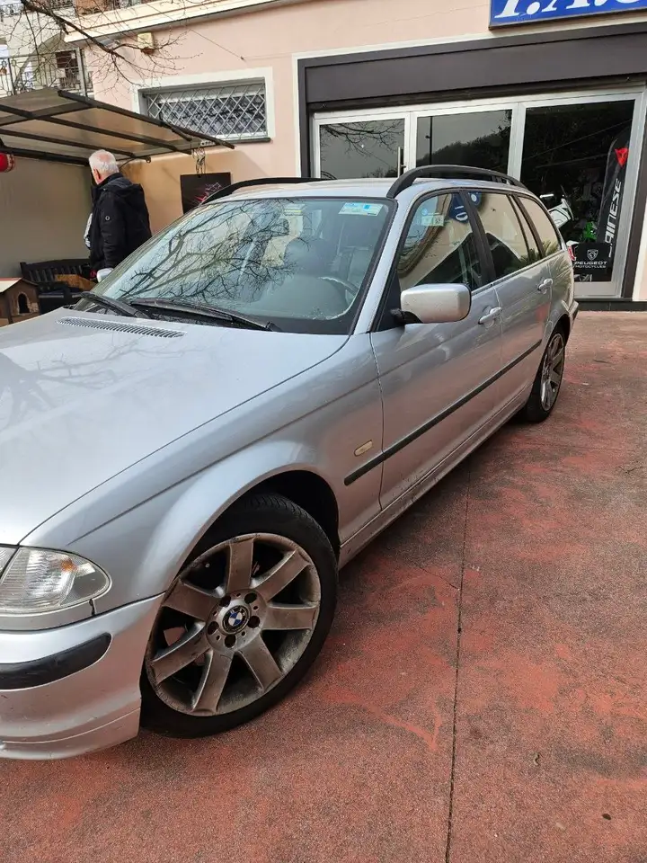 BMW 330 Serie 3 E46 Touring 330xd Touring, foto 2