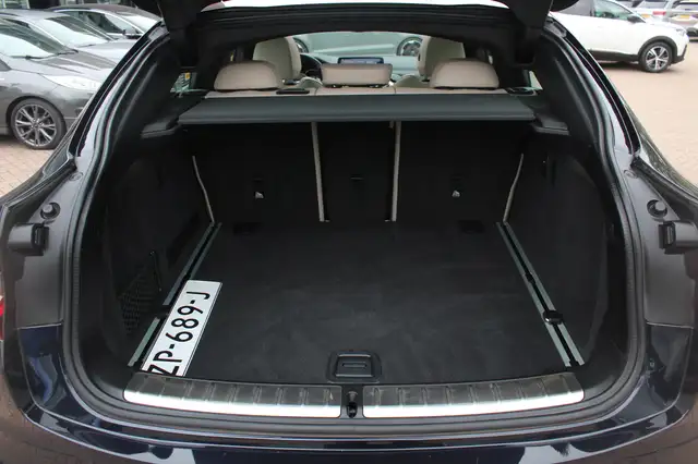 BMW X4 view 14