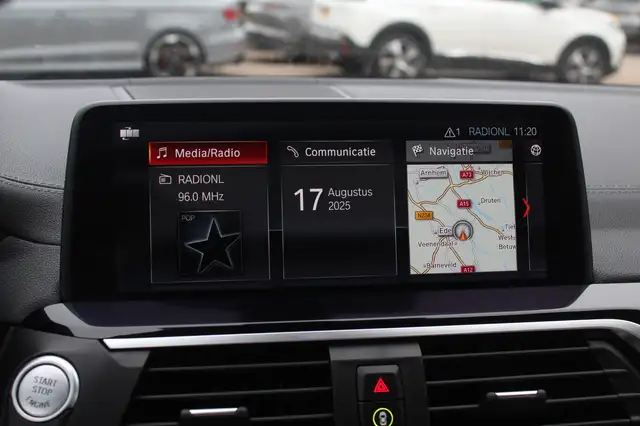 BMW X4 view 19