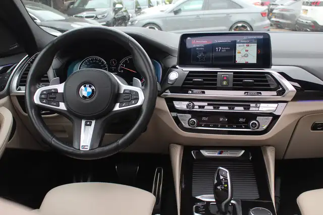 BMW X4 view 8