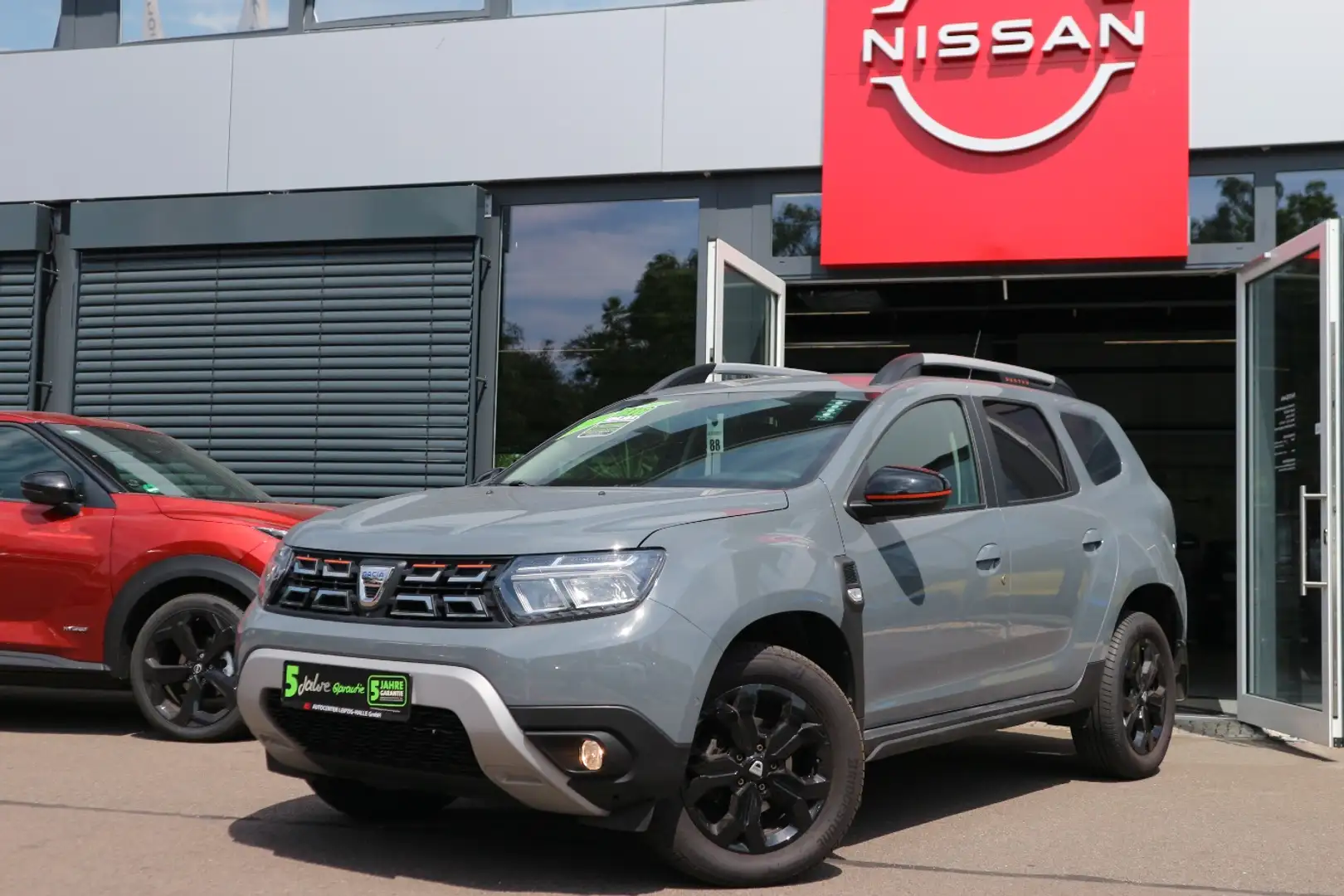Dacia Duster II 1.3 EDC Extreme 4Kameras Klimaauto AHK Grau - 2