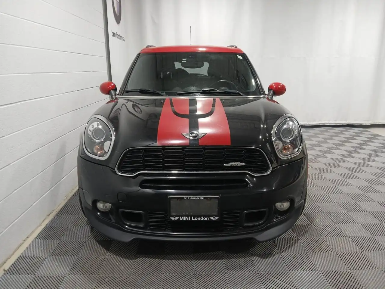 MINI Cooper Countryman снимка MINI Cooper Countryman