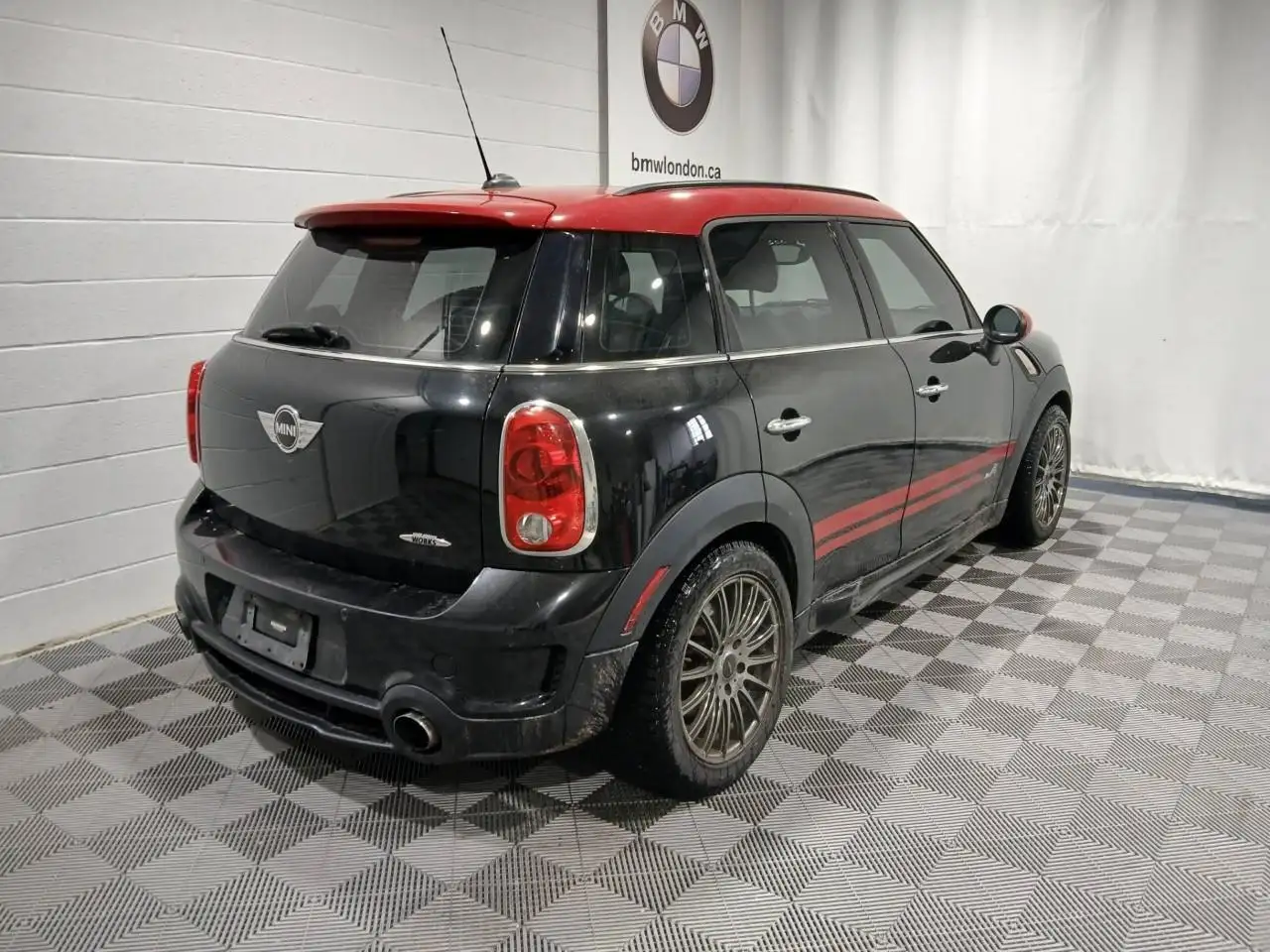 MINI Cooper Countryman снимка MINI Cooper Countryman