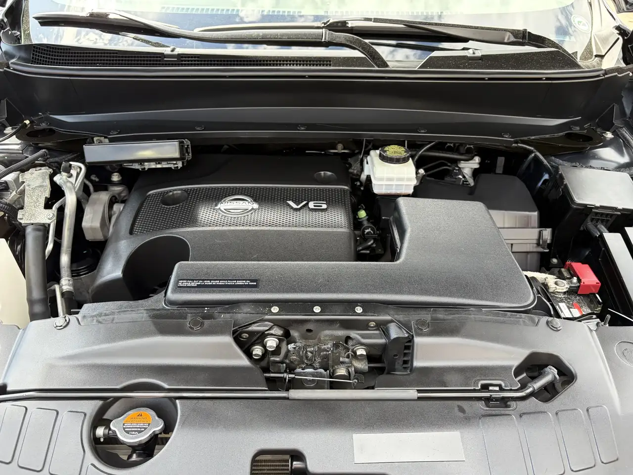 Nissan Pathfinder снимка Nissan Pathfinder