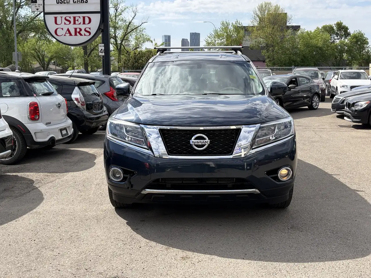 Nissan Pathfinder снимка Nissan Pathfinder
