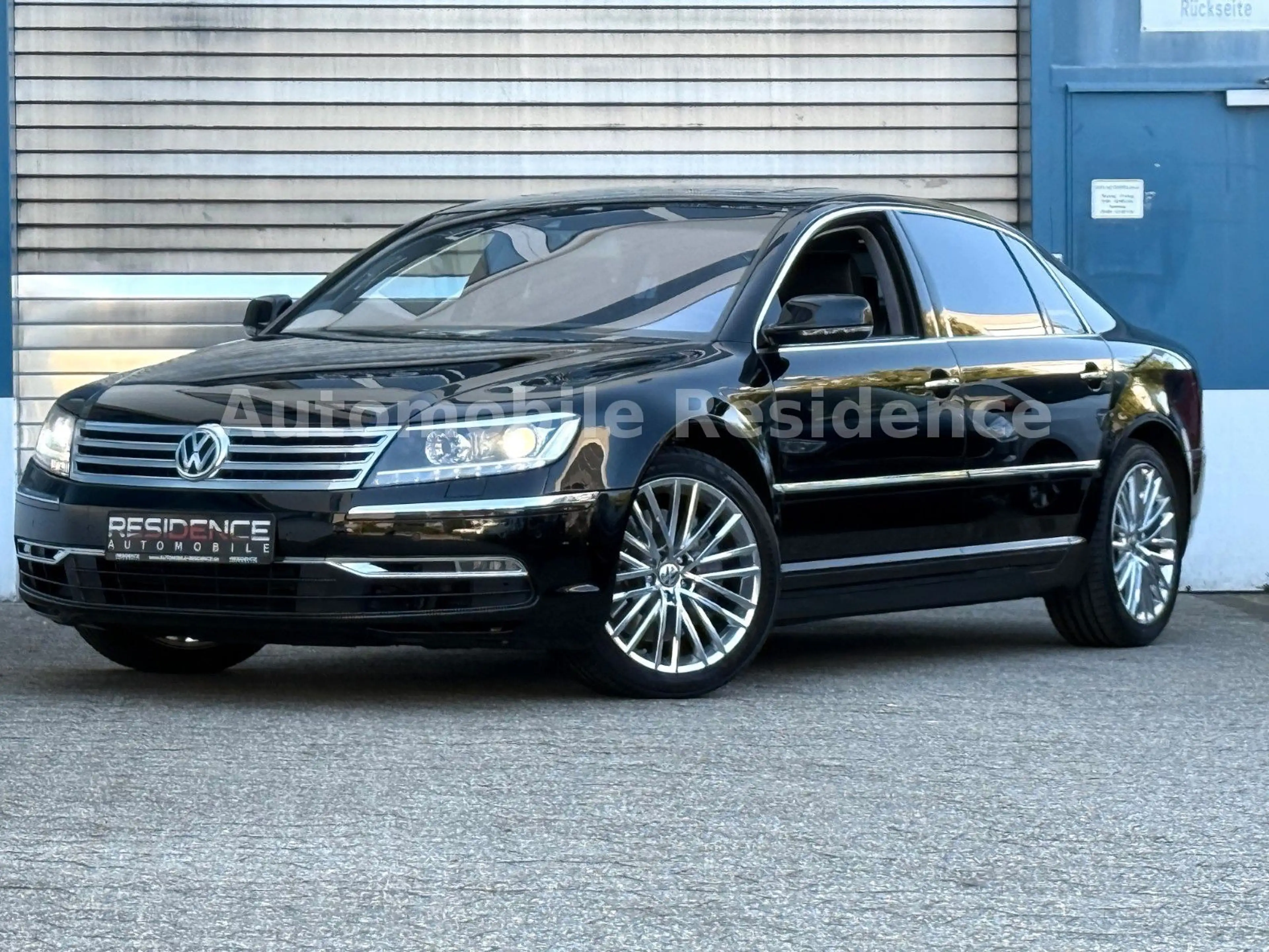 Volkswagen Phaeton V8 4Motion LANG 4SITZ*VOLLAUSST.*1HD*TOP — photo 2