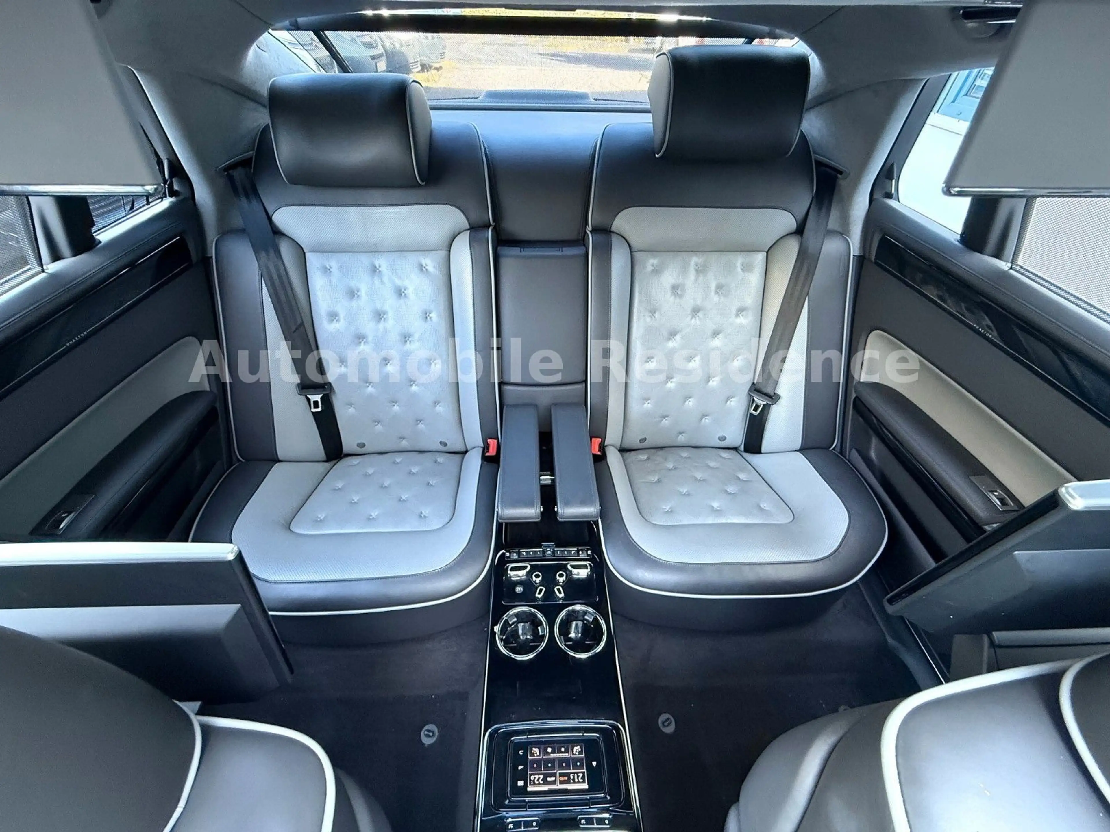 Volkswagen Phaeton V8 4Motion LANG 4SITZ*VOLLAUSST.*1HD*TOP — photo 11