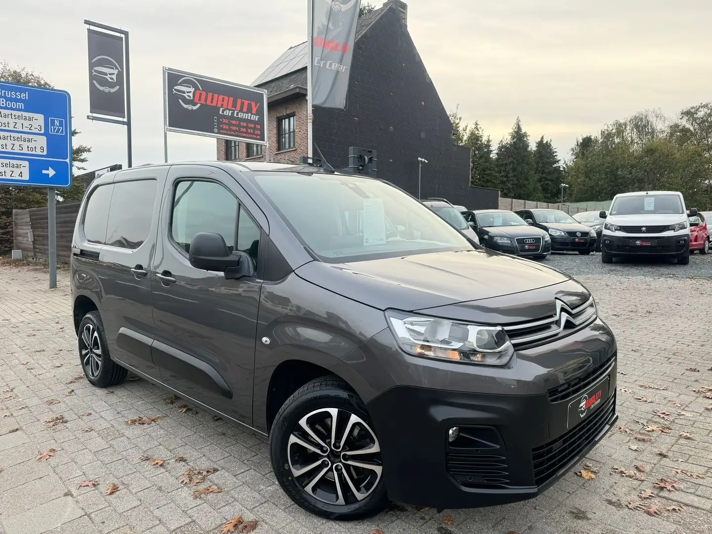 Citroen Berlingo 1.5 BlueHDi  123000 km  AUTOMAAT garantie Gris - 1