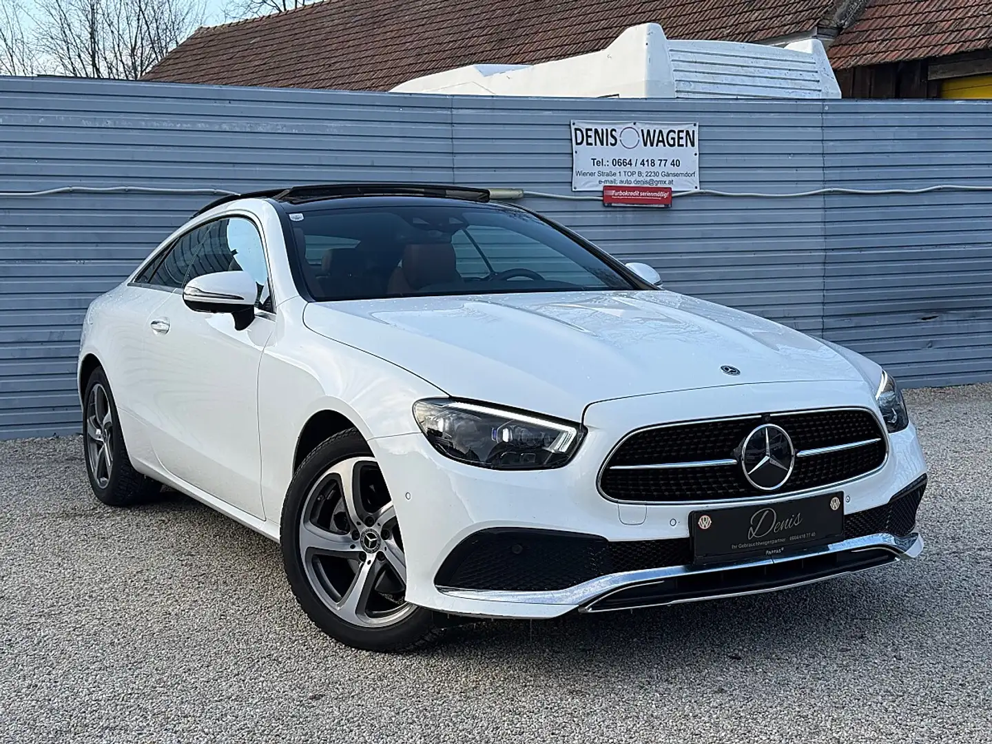 Mercedes-Benz E 220 d 4MATIC Aut. Avantgarde MEGA Ausstattung!! Weiß - 2