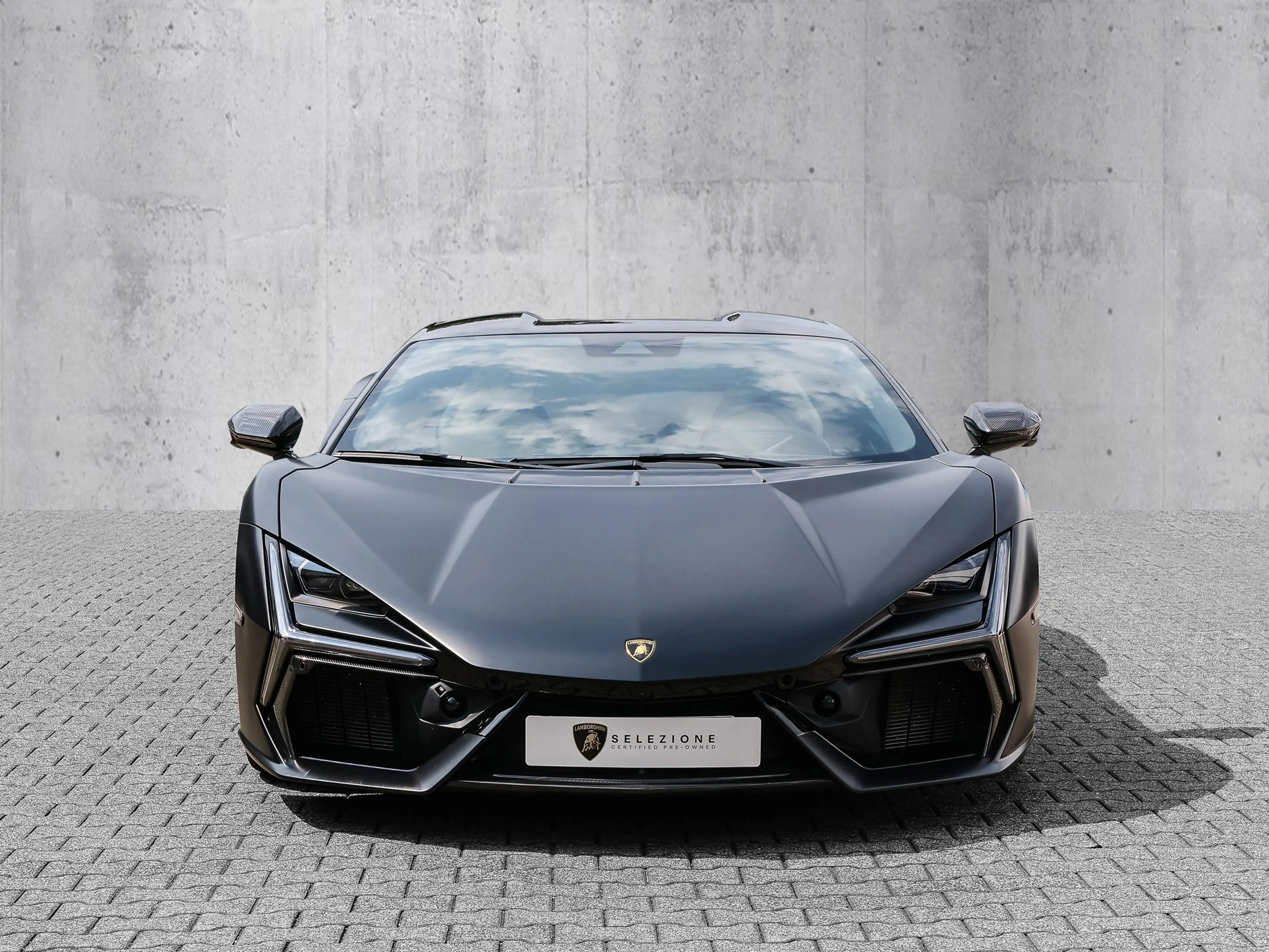 Lamborghini Revuelto Nero Nemesis, Full Exterior Carbon — photo 5
