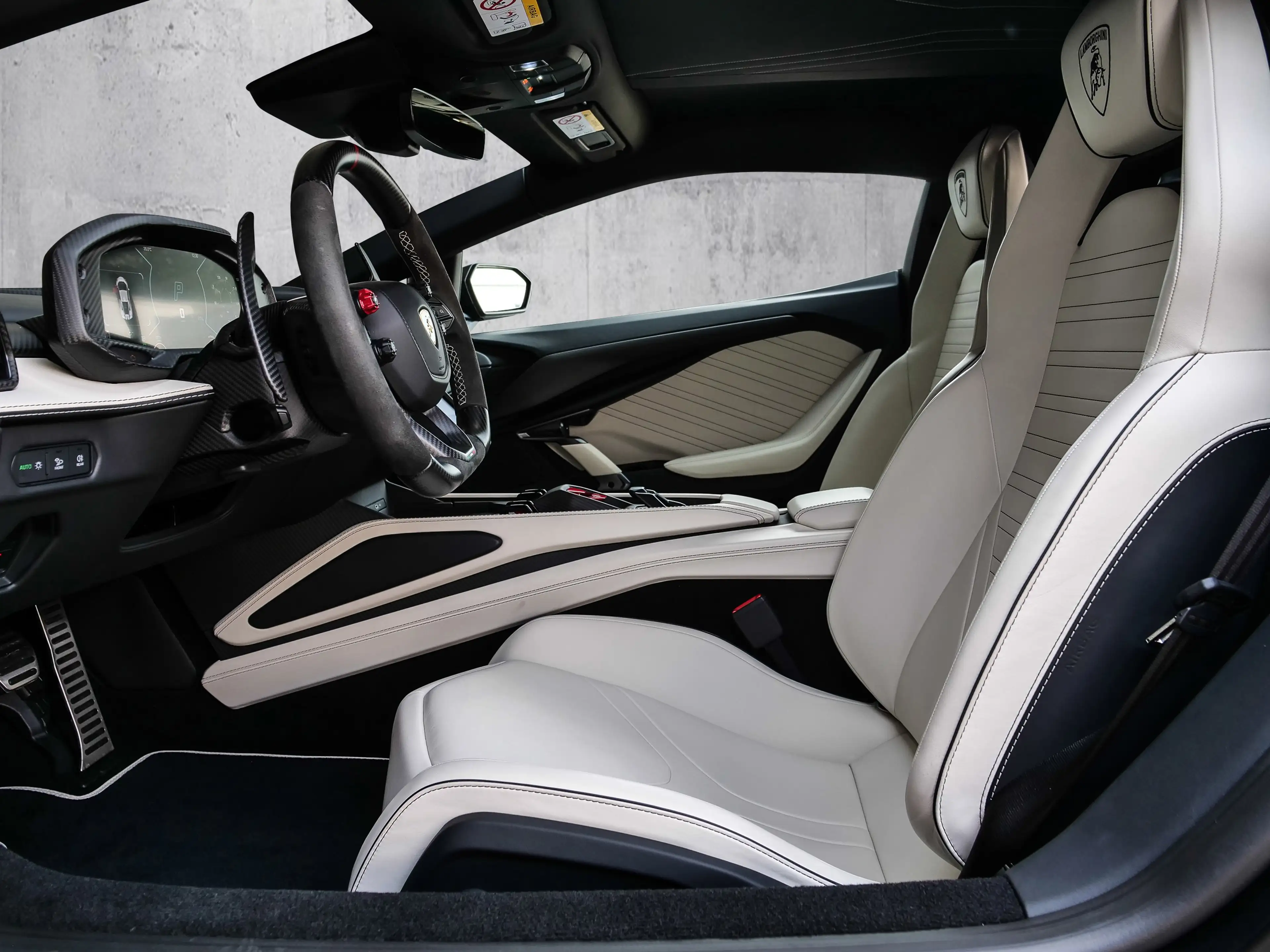 Lamborghini Revuelto Nero Nemesis, Full Exterior Carbon — photo 8