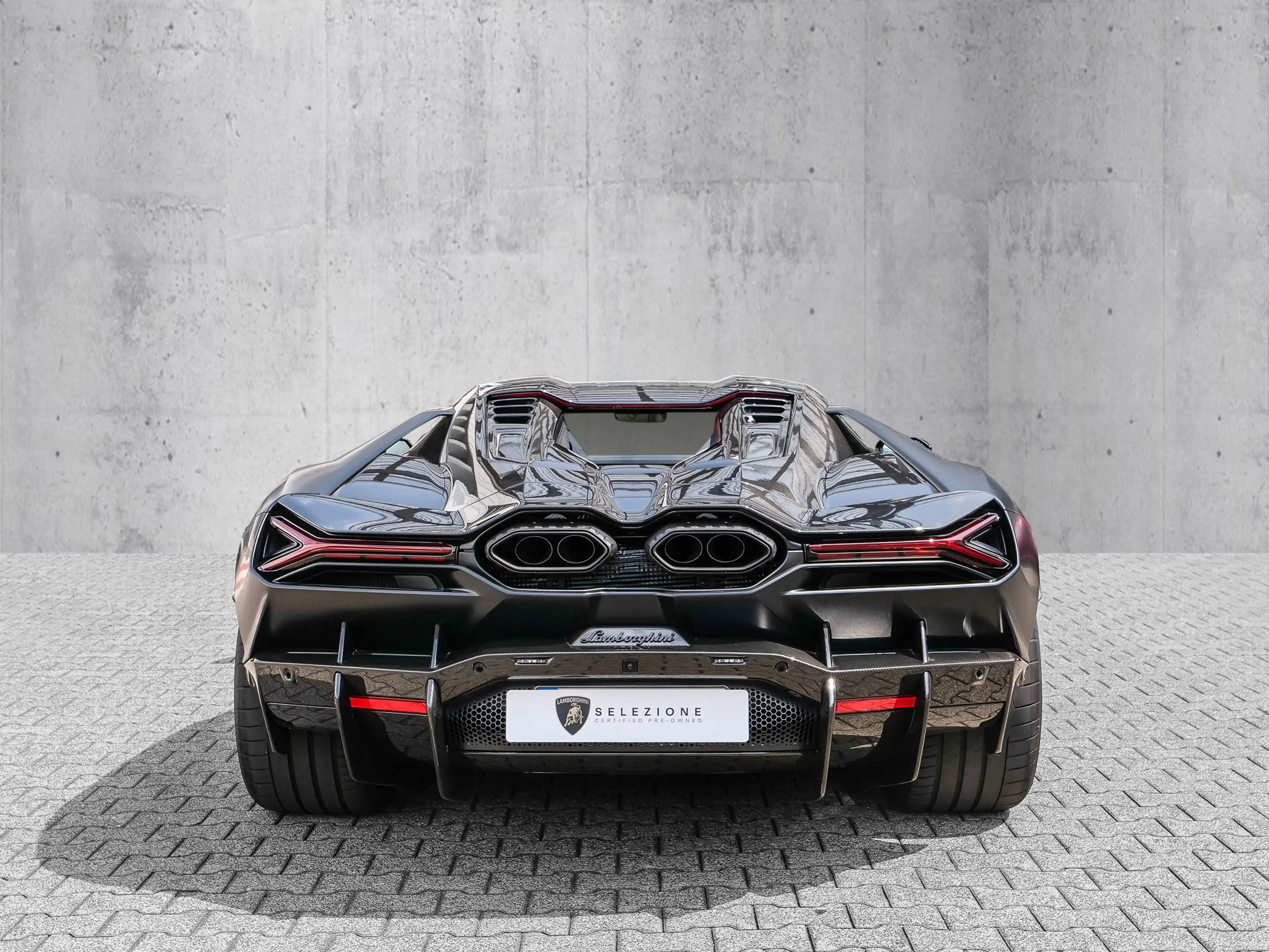 Lamborghini Revuelto Nero Nemesis, Full Exterior Carbon — photo 4