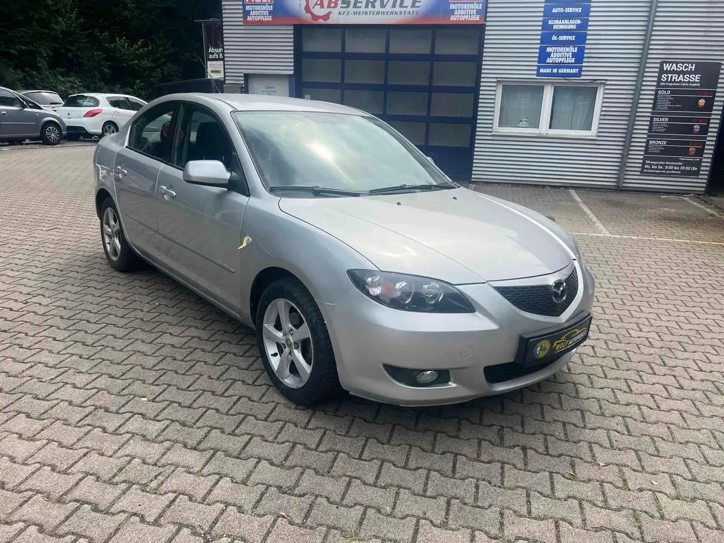 Mazda 3 1.6 Automatik Klima 2 Hand Preis inkl Neu Tüv - 1