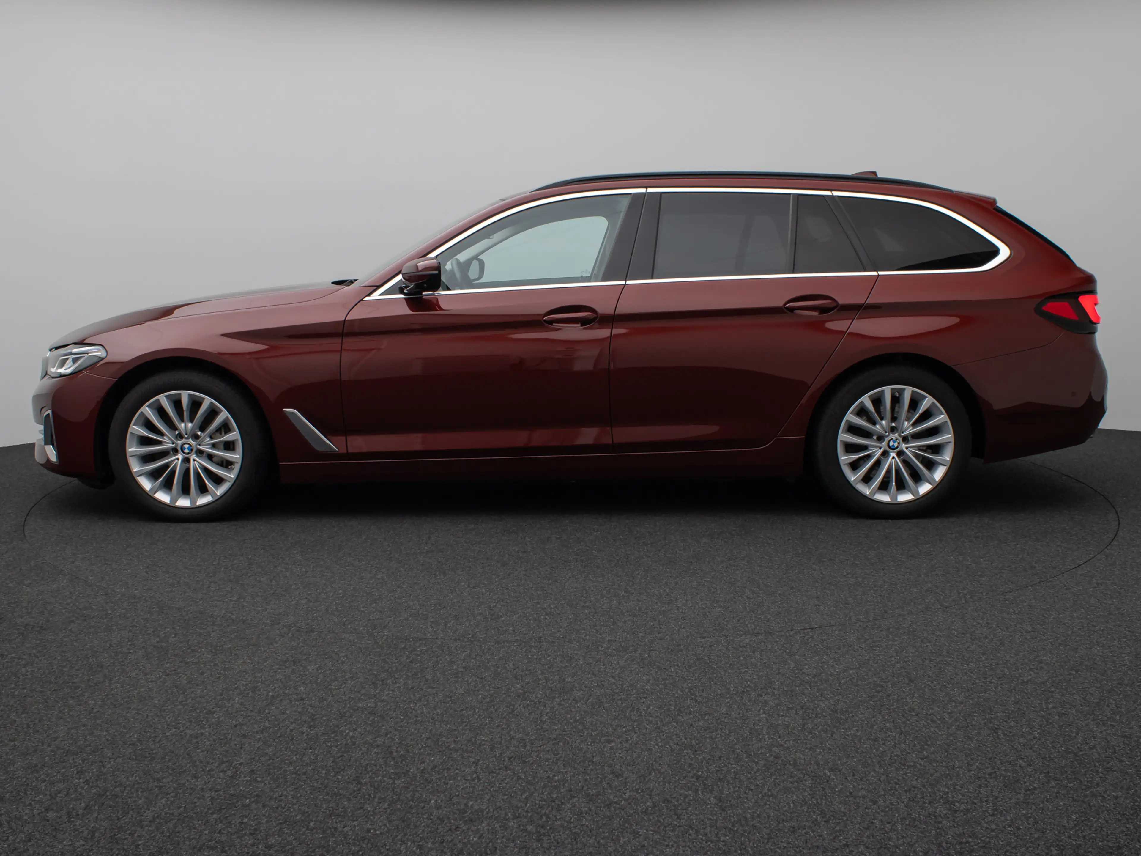 BMW 540 LuxuryLine 360°Laser HUD DAB H K Komfort — photo 11