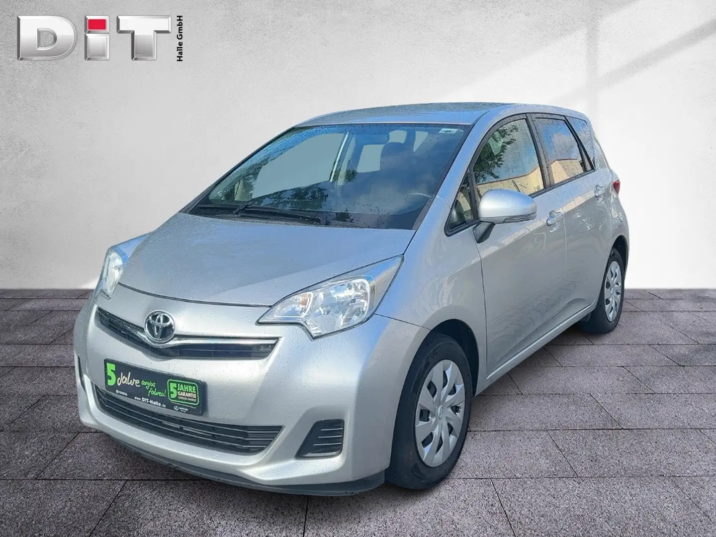 Toyota Verso-S 1.3 Life Kamera Klima Sitzhzg Tempomat Silber - 1