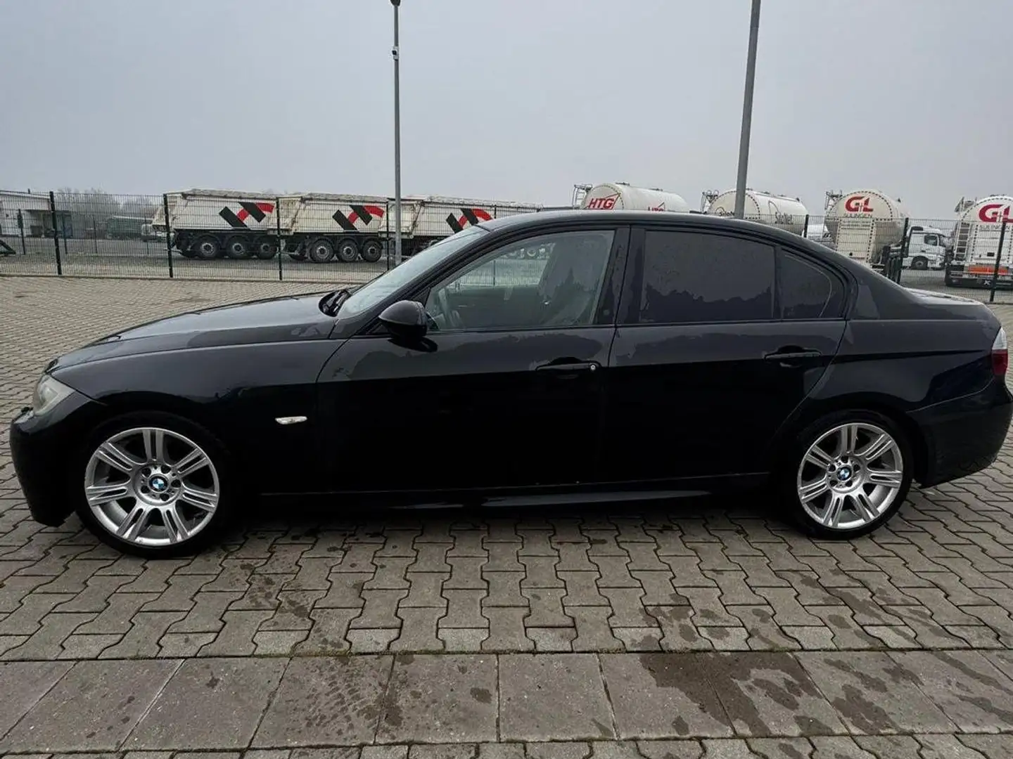 BMW 325 325i - 2