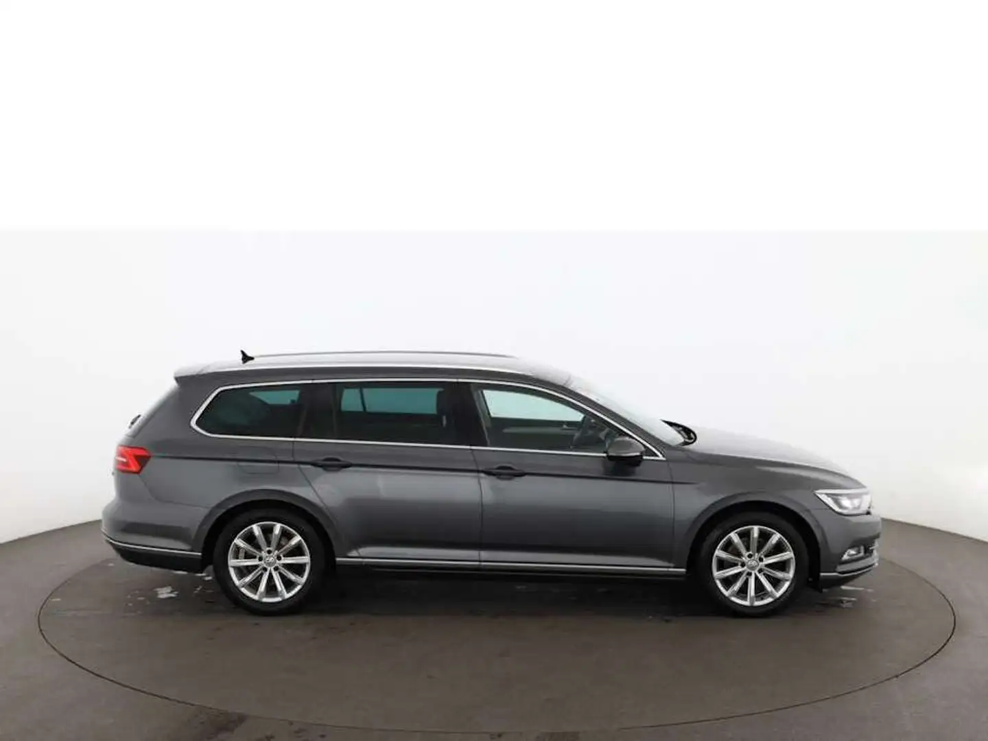Volkswagen Passat Variant Highline 1.6 TDI Aut LED RADAR NAV Grigio - 2
