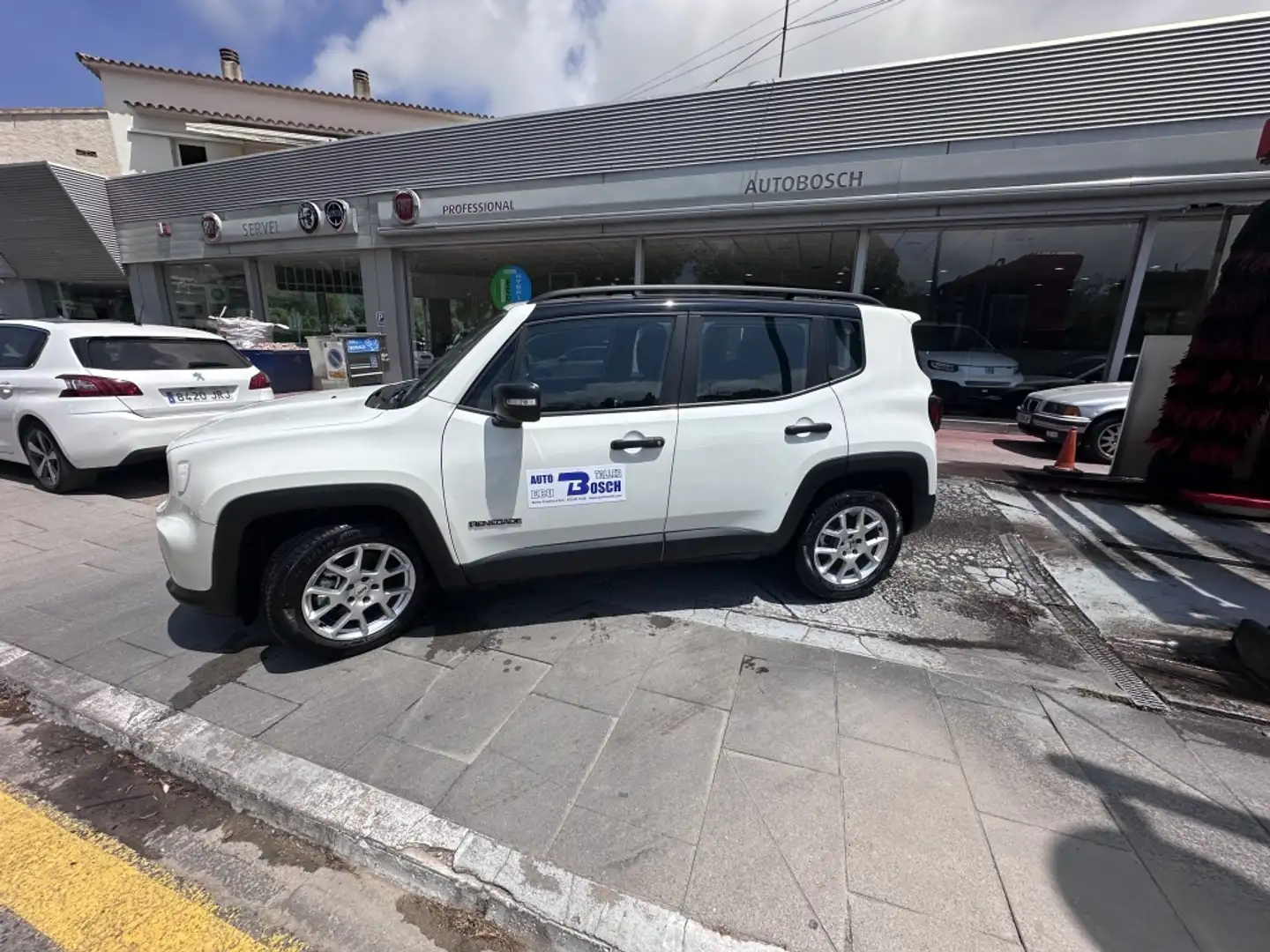 Jeep Renegade 1.5 MHEV Altitude 96KW Weiß - 1