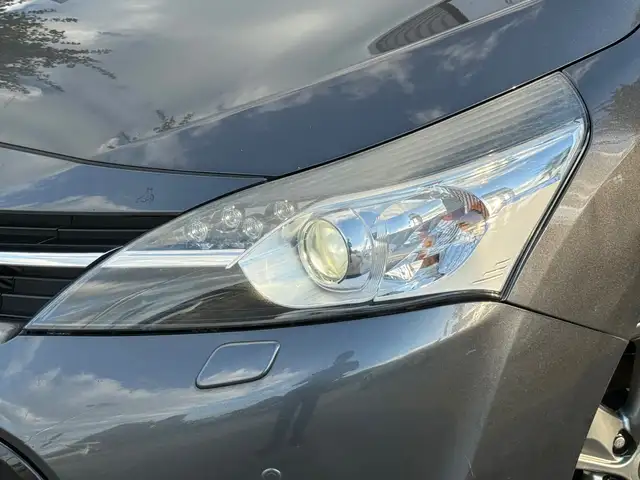 Toyota Verso view 4