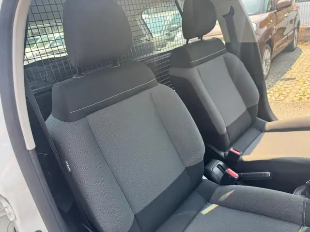 Citroen C3 view 13