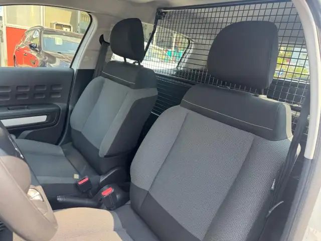 Citroen C3 view 12