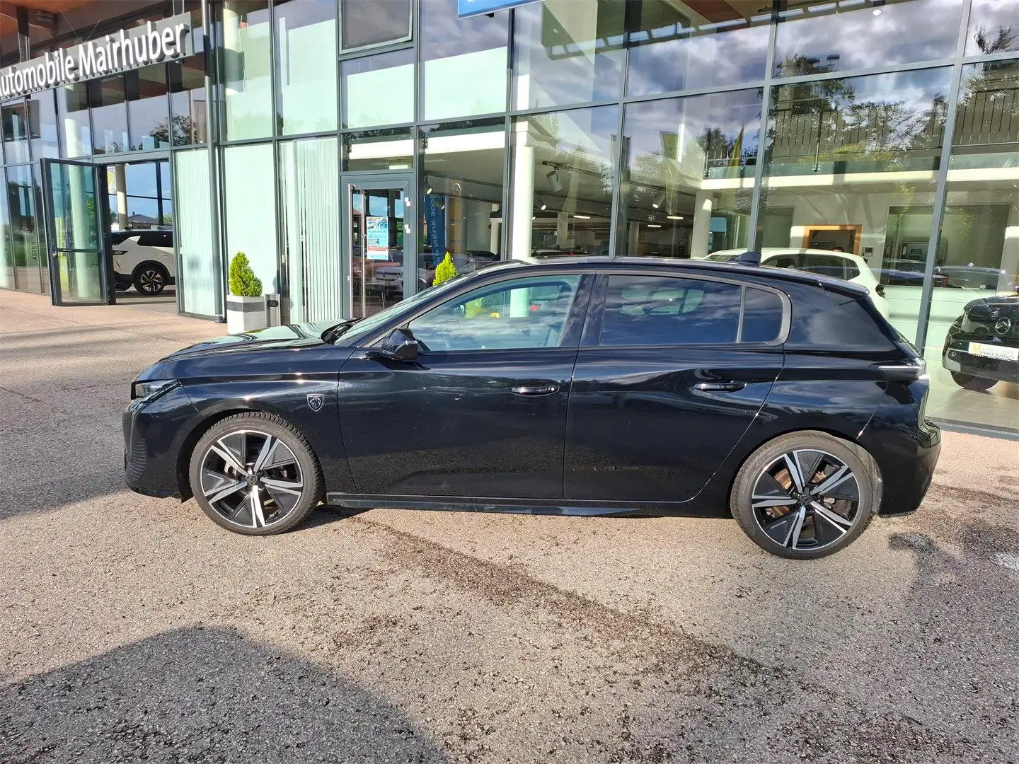 Peugeot 308 PureTech 130 S&S EAT8 GT Schwarz - 2