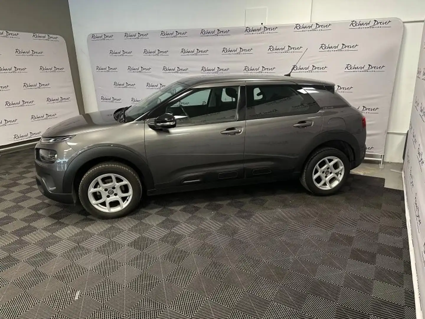 Citroen C4 Cactus BlueHDi 100 Feel - 2
