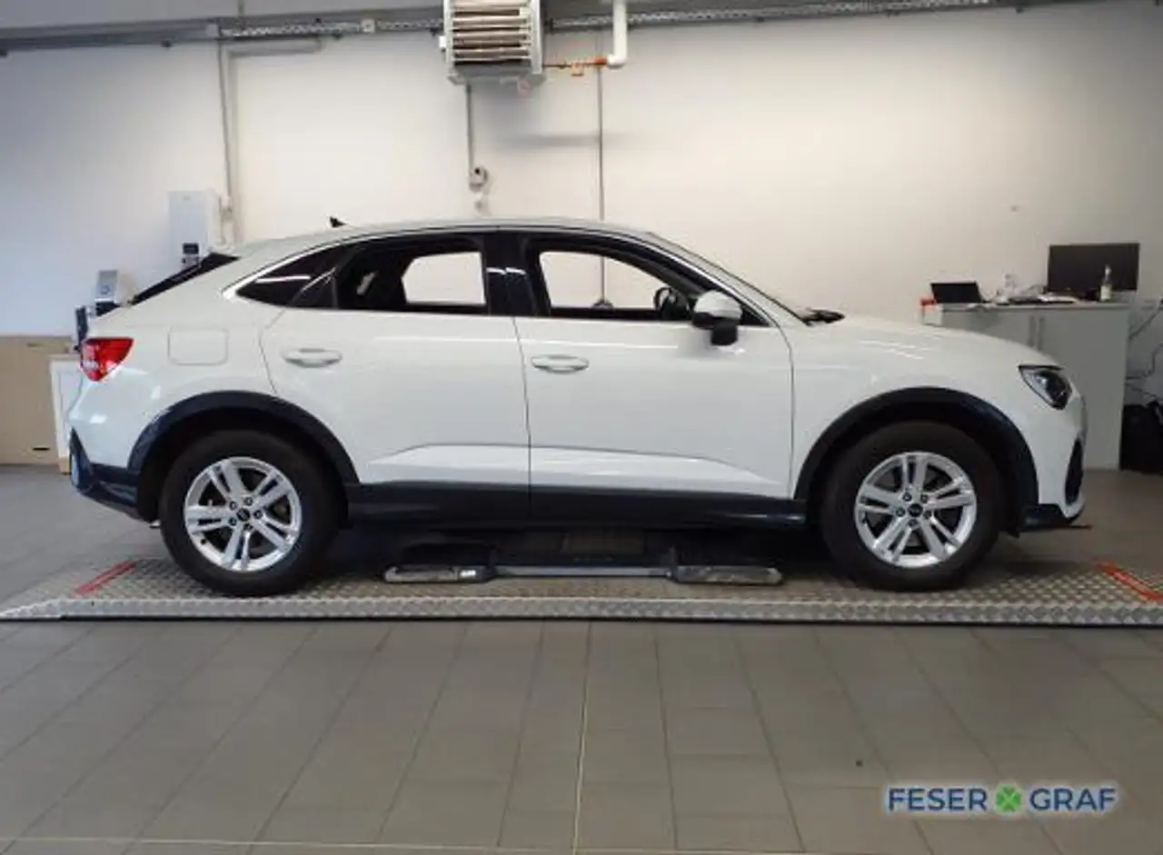 Audi Q3 Sportback 45 TFSIe S tronic Navi,SONOS,PDC, миниатюра 5