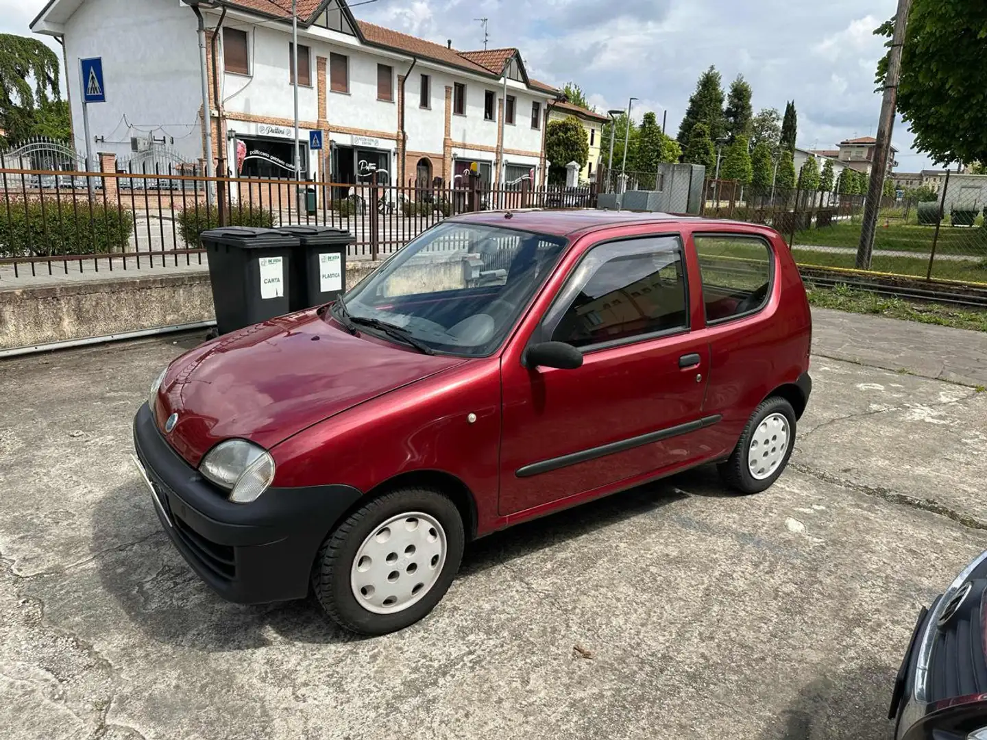 Fiat Seicento 1.1i cat Comfort crvena - 1