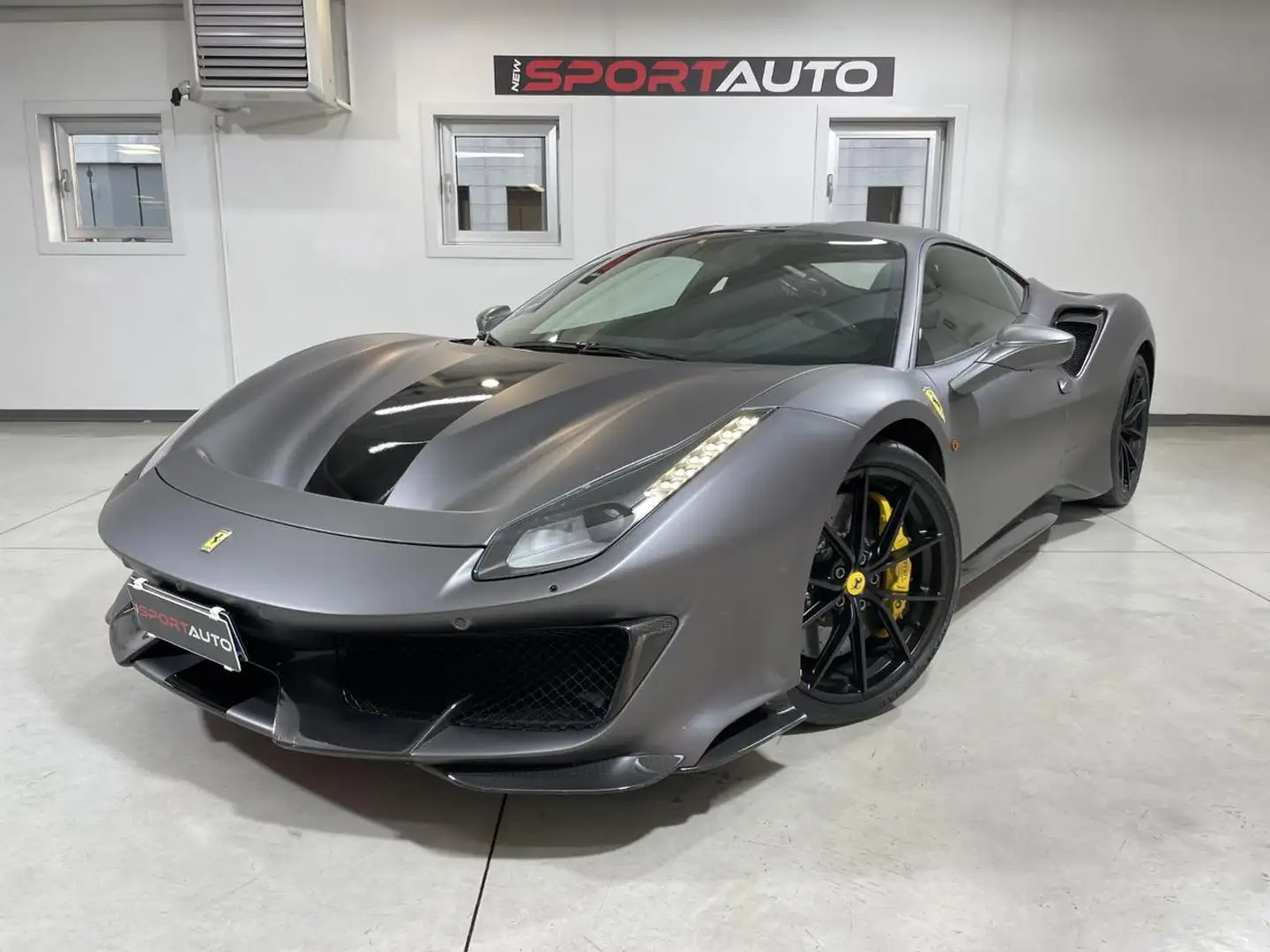 Ferrari 488 Pista PRONTA CONSEGNA - UFFICIALE ITA. Rosso - 1