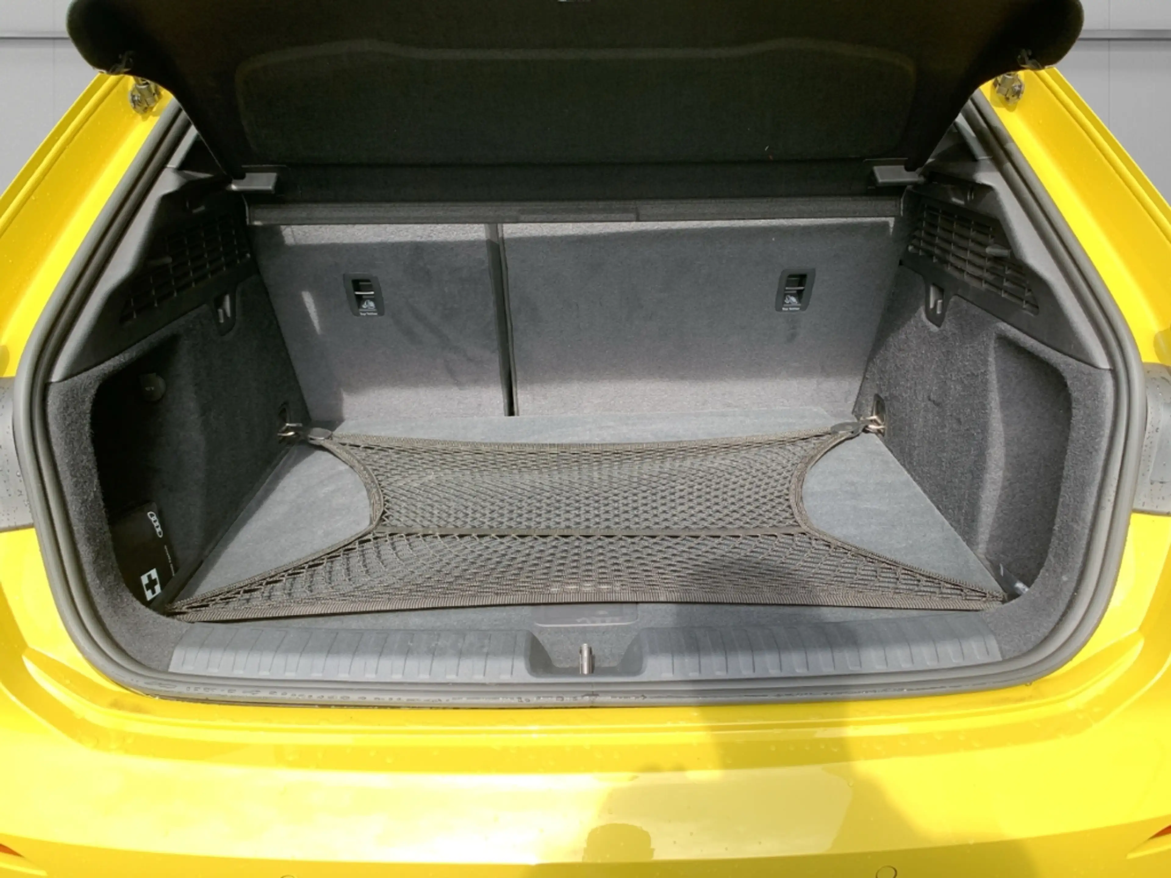 Audi S3 Sportback quattro 2.0 TFSI S tronic Navi Digitales — photo 14