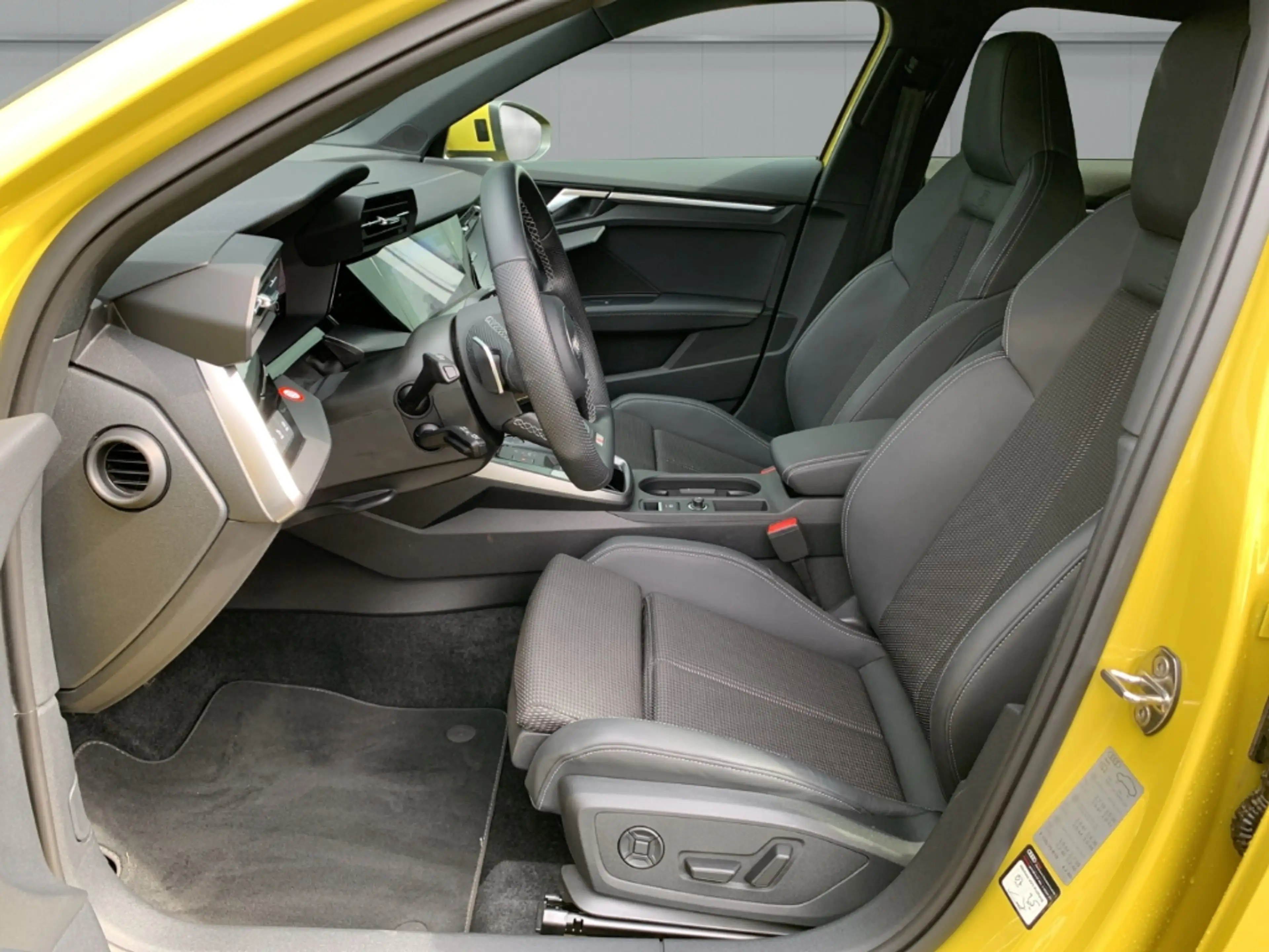Audi S3 Sportback quattro 2.0 TFSI S tronic Navi Digitales — photo 9