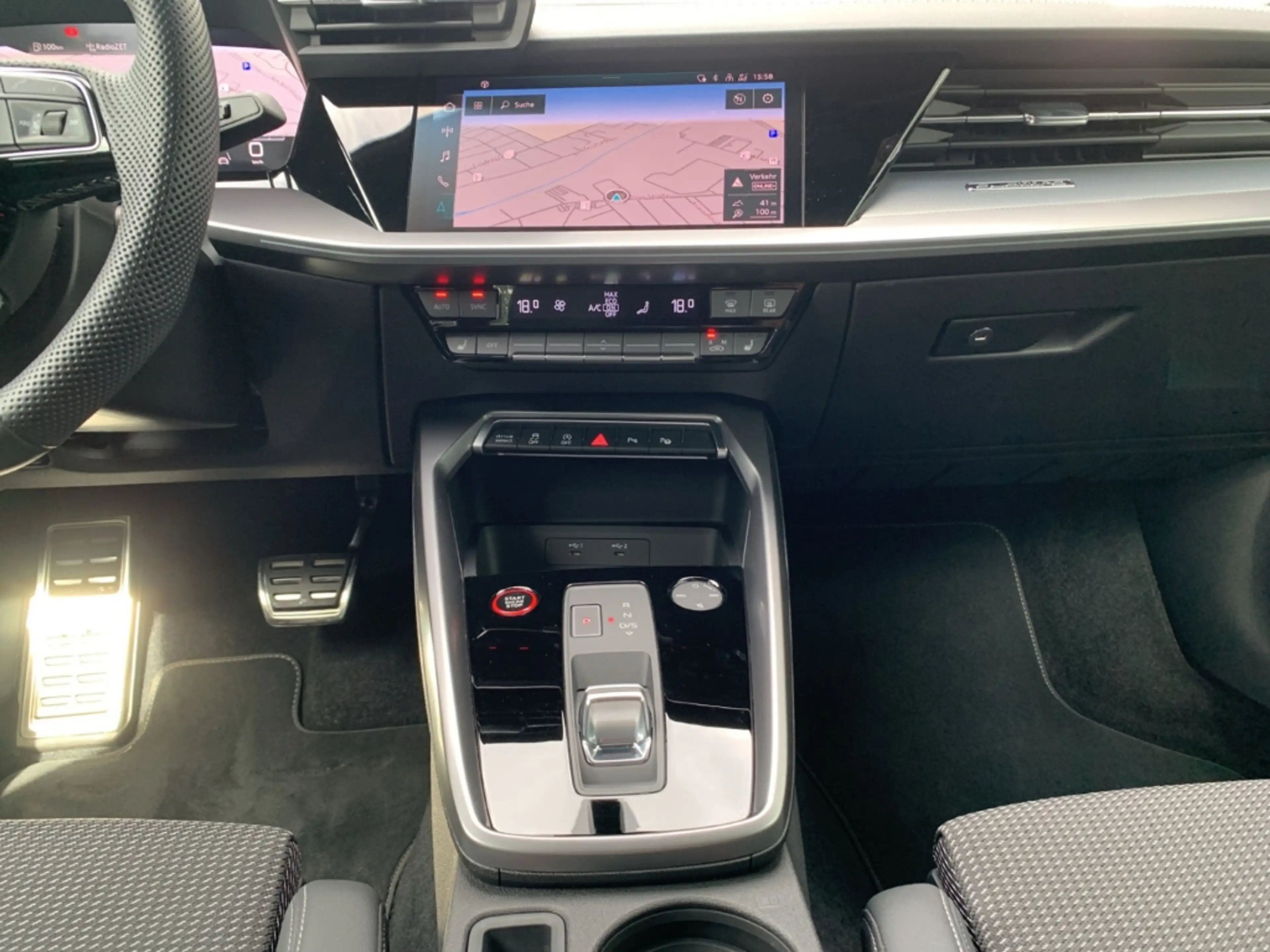 Audi S3 Sportback quattro 2.0 TFSI S tronic Navi Digitales — photo 12