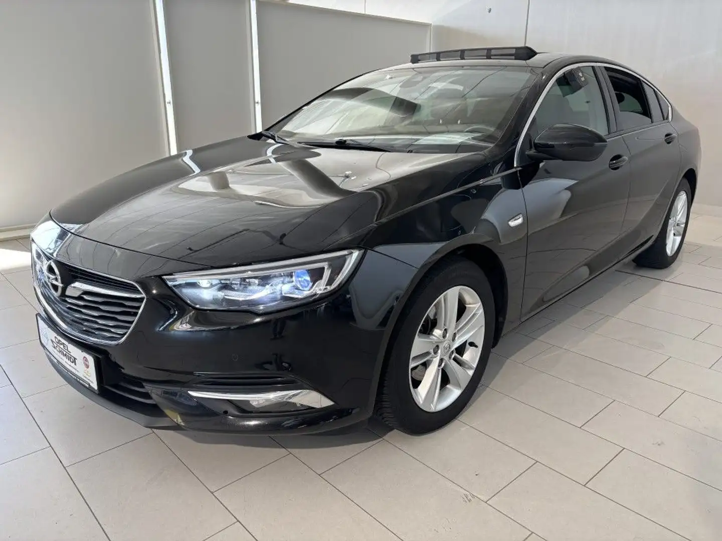 Opel Insignia Grand Sport 1.6 Diesel Innovation Schwarz - 1