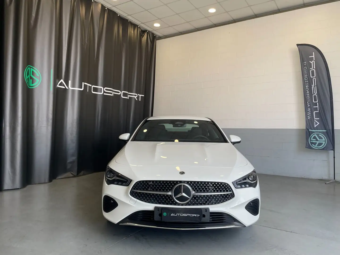Mercedes-Benz CLA 180 CLA 180 Automatic Progressive Advanced Bianco - 2
